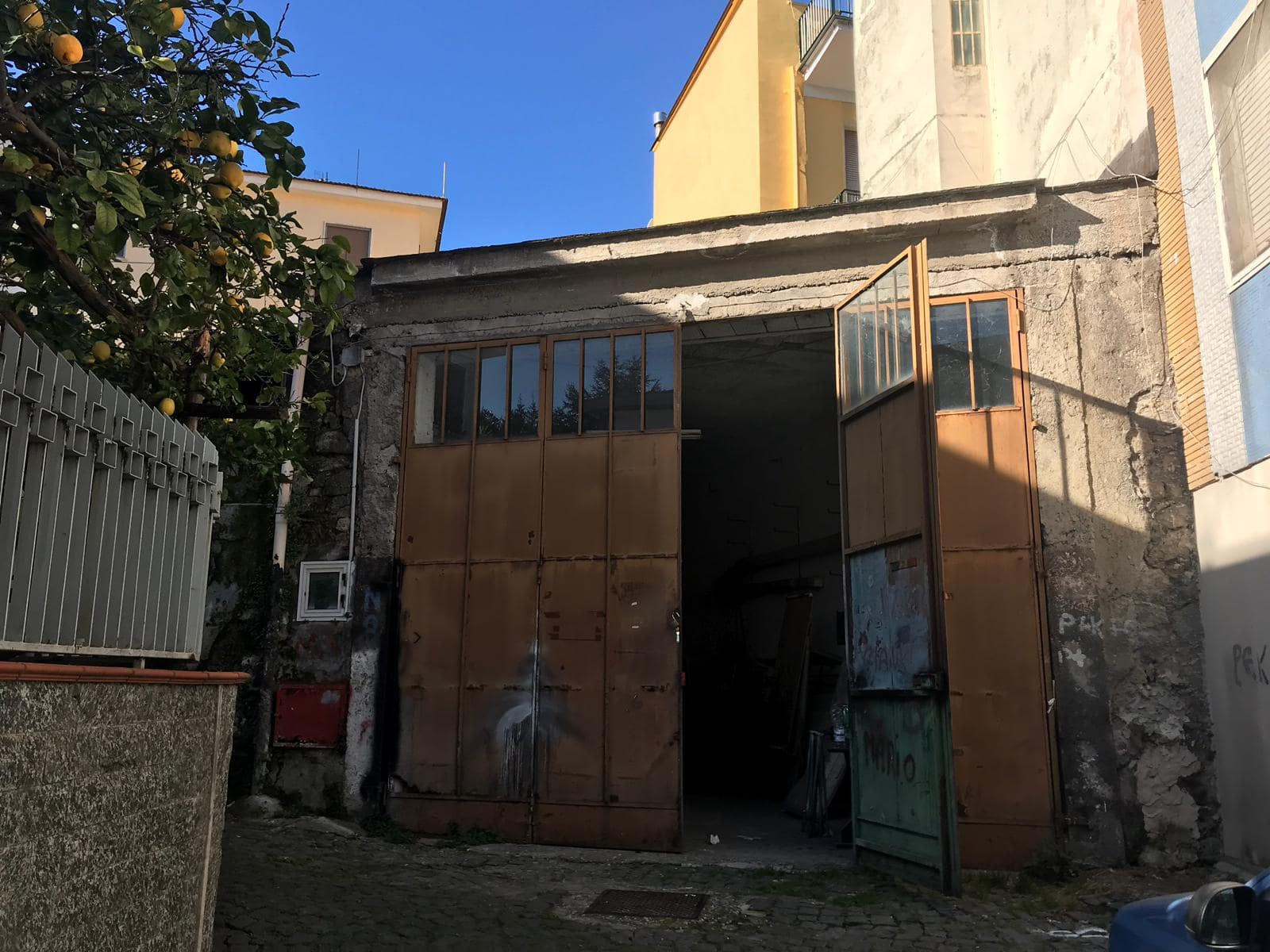 Locale commerciale in vendita a Ottaviano