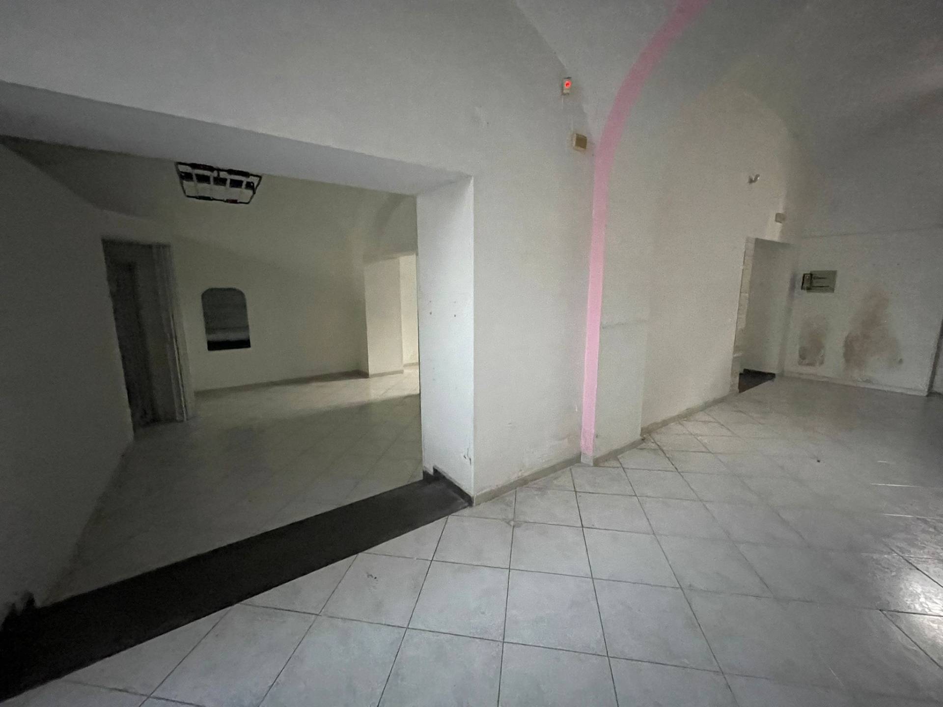 Locale commerciale in vendita a Ottaviano