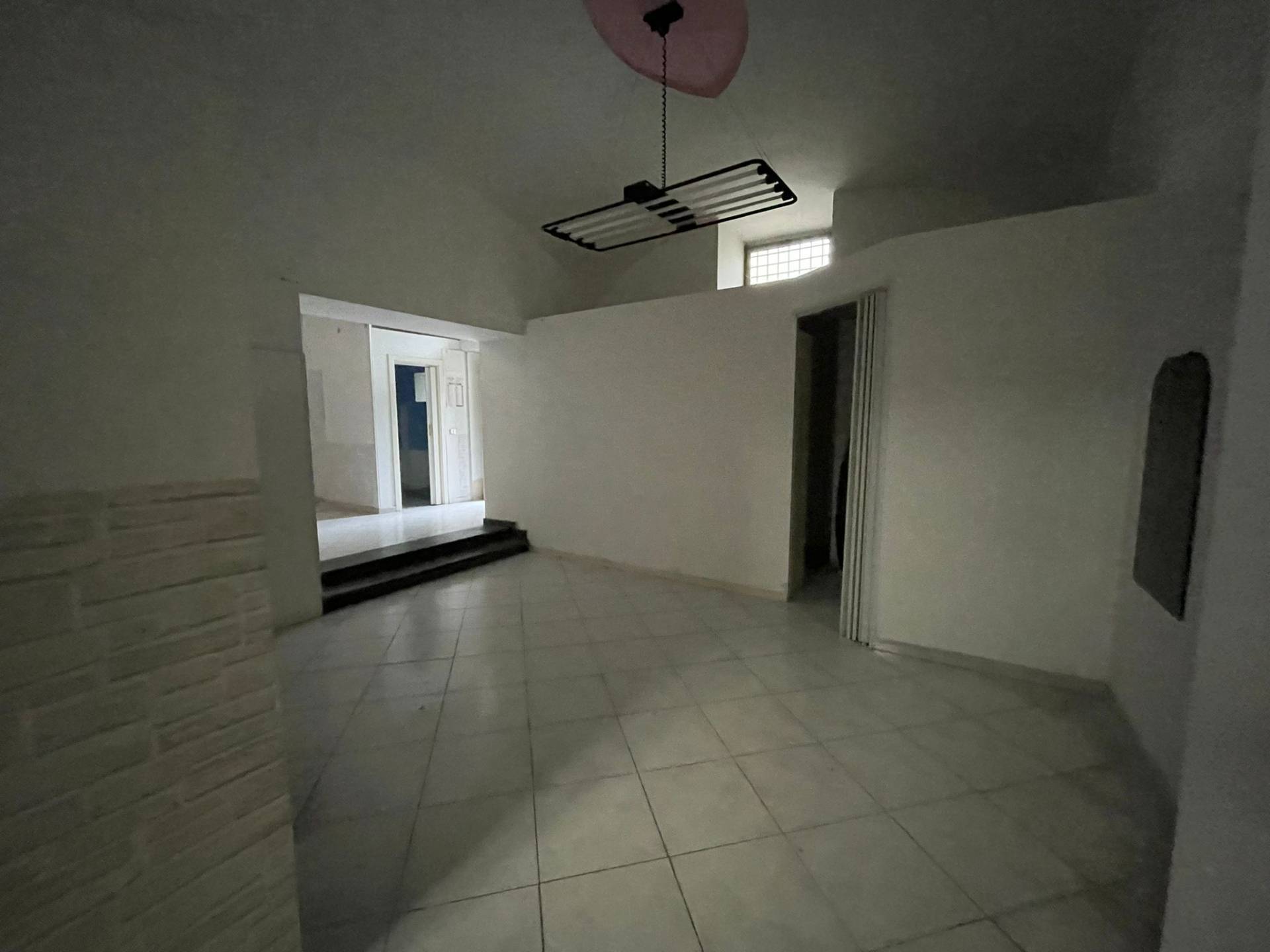 Locale commerciale in vendita a Ottaviano