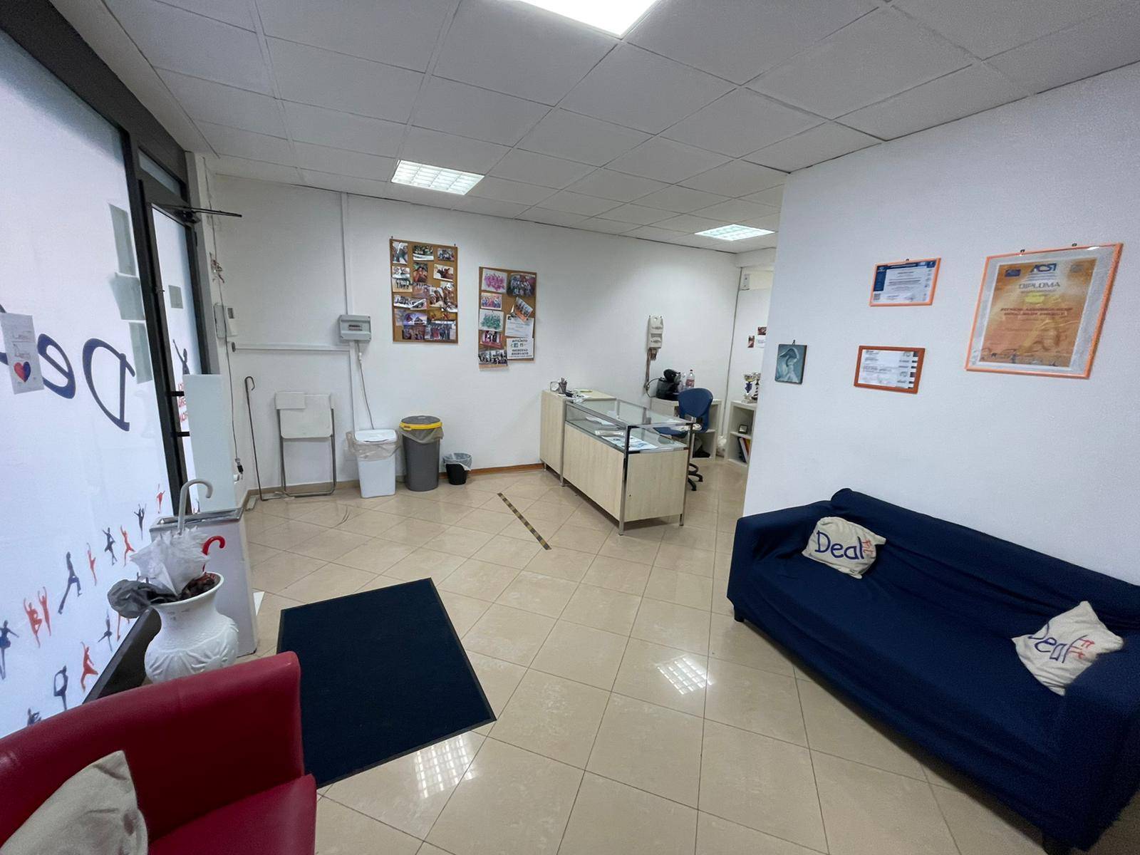 Locale commerciale in vendita a Ottaviano