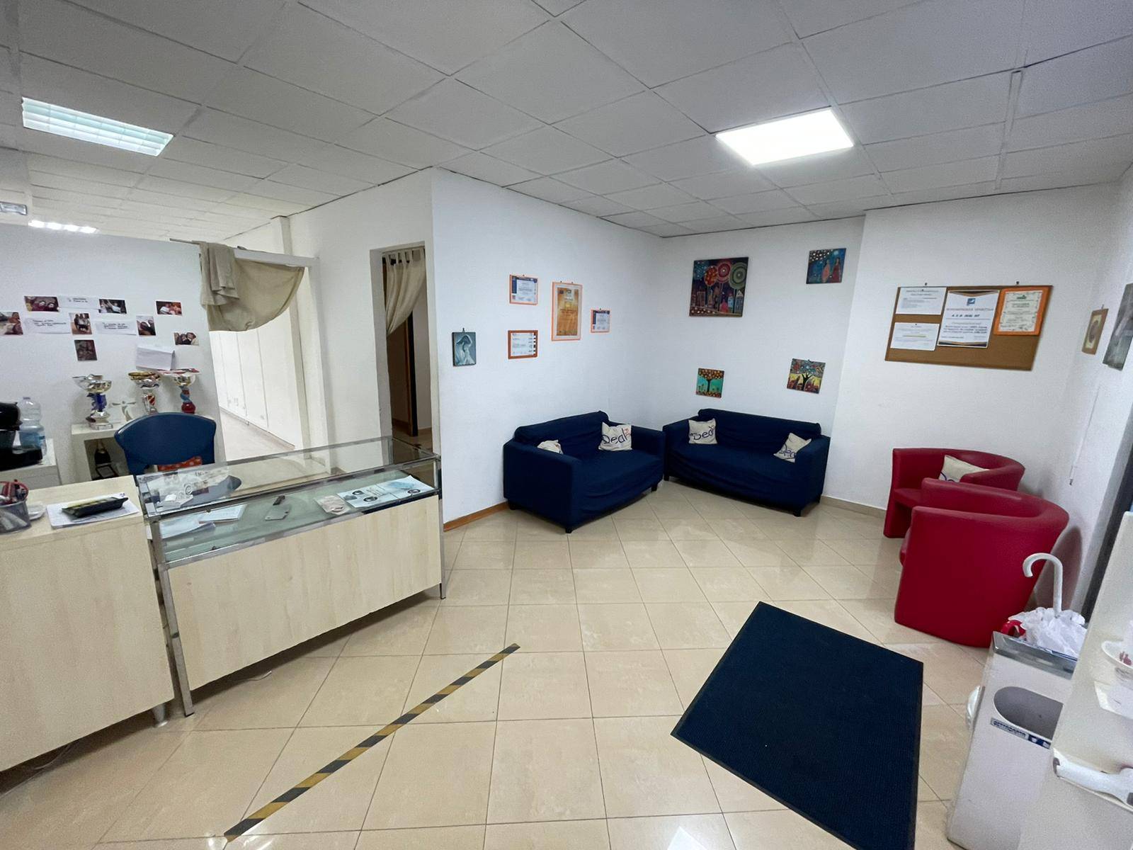 Locale commerciale in vendita a Ottaviano