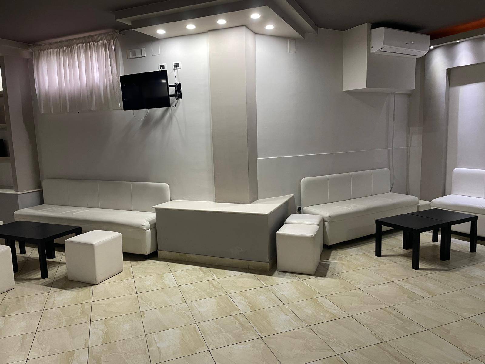 Locale commerciale in vendita a Ottaviano