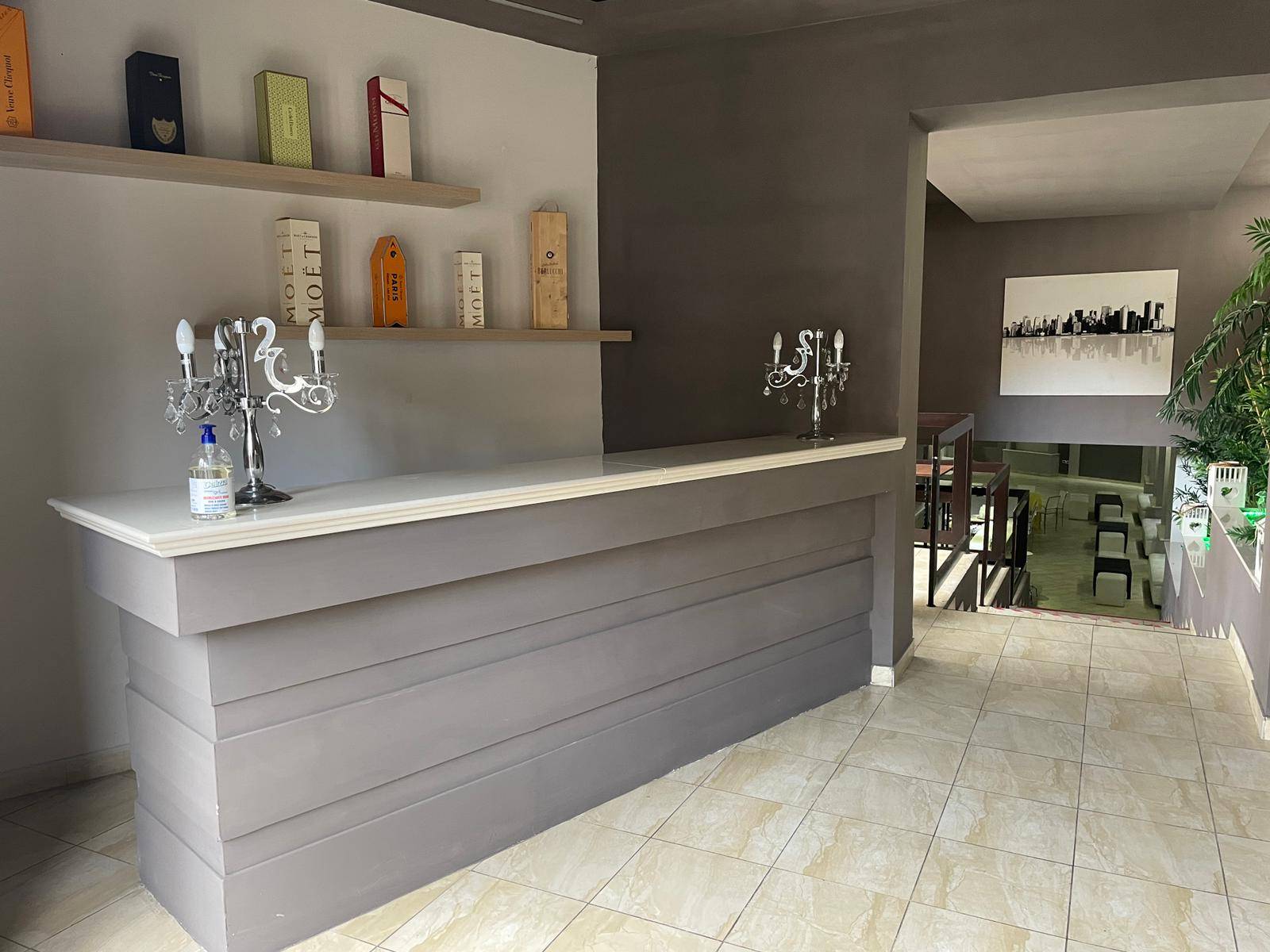 Locale commerciale in vendita a Ottaviano