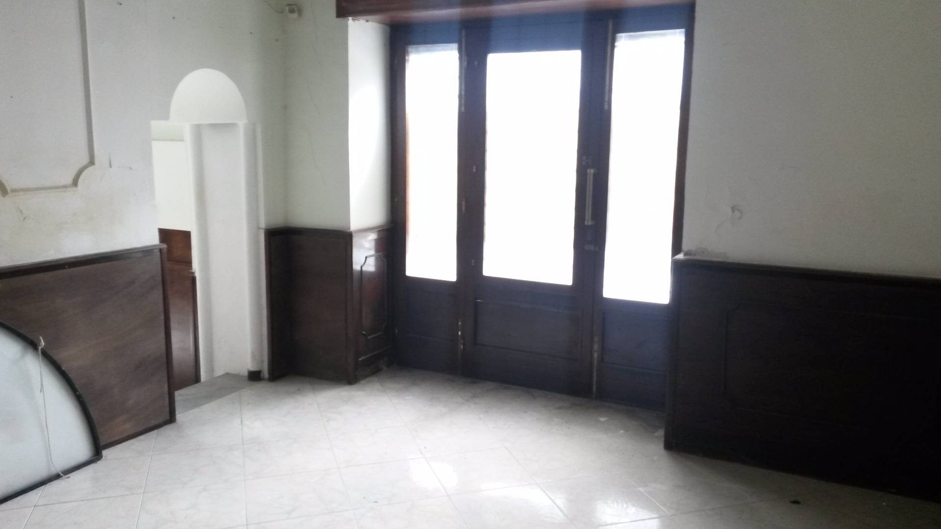 Locale commerciale in affitto a Ottaviano