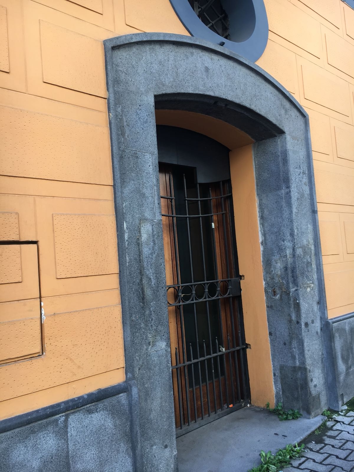 Locale commerciale in affitto a Ottaviano