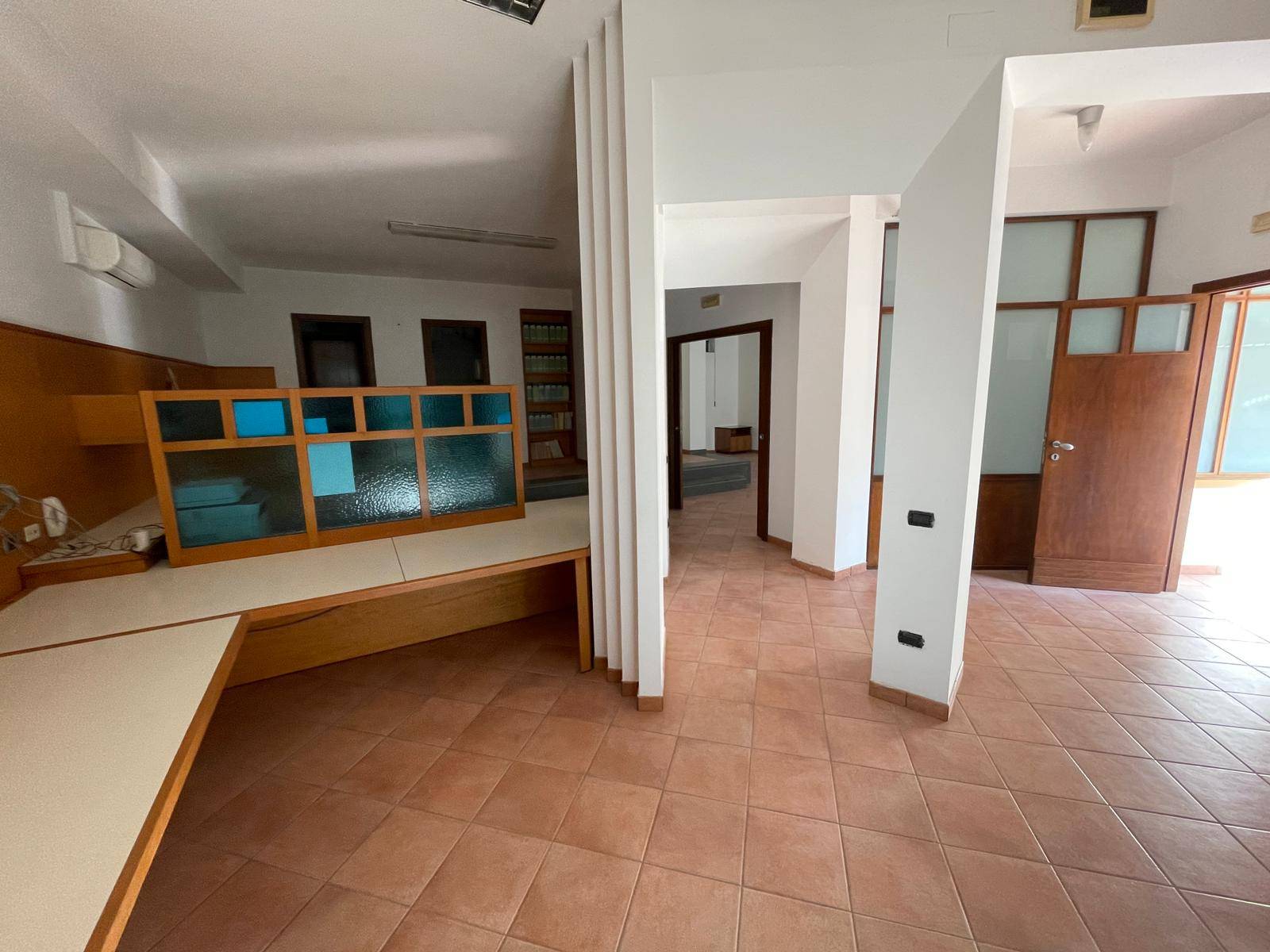 Locale commerciale in vendita a Ottaviano