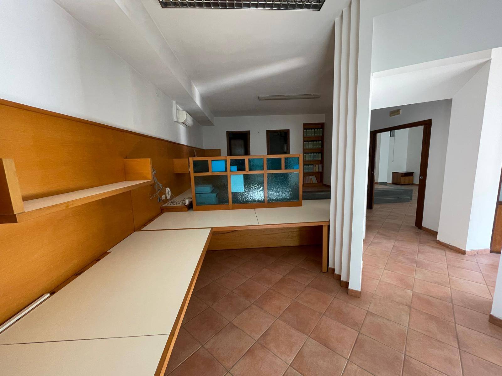 Locale commerciale in vendita a Ottaviano