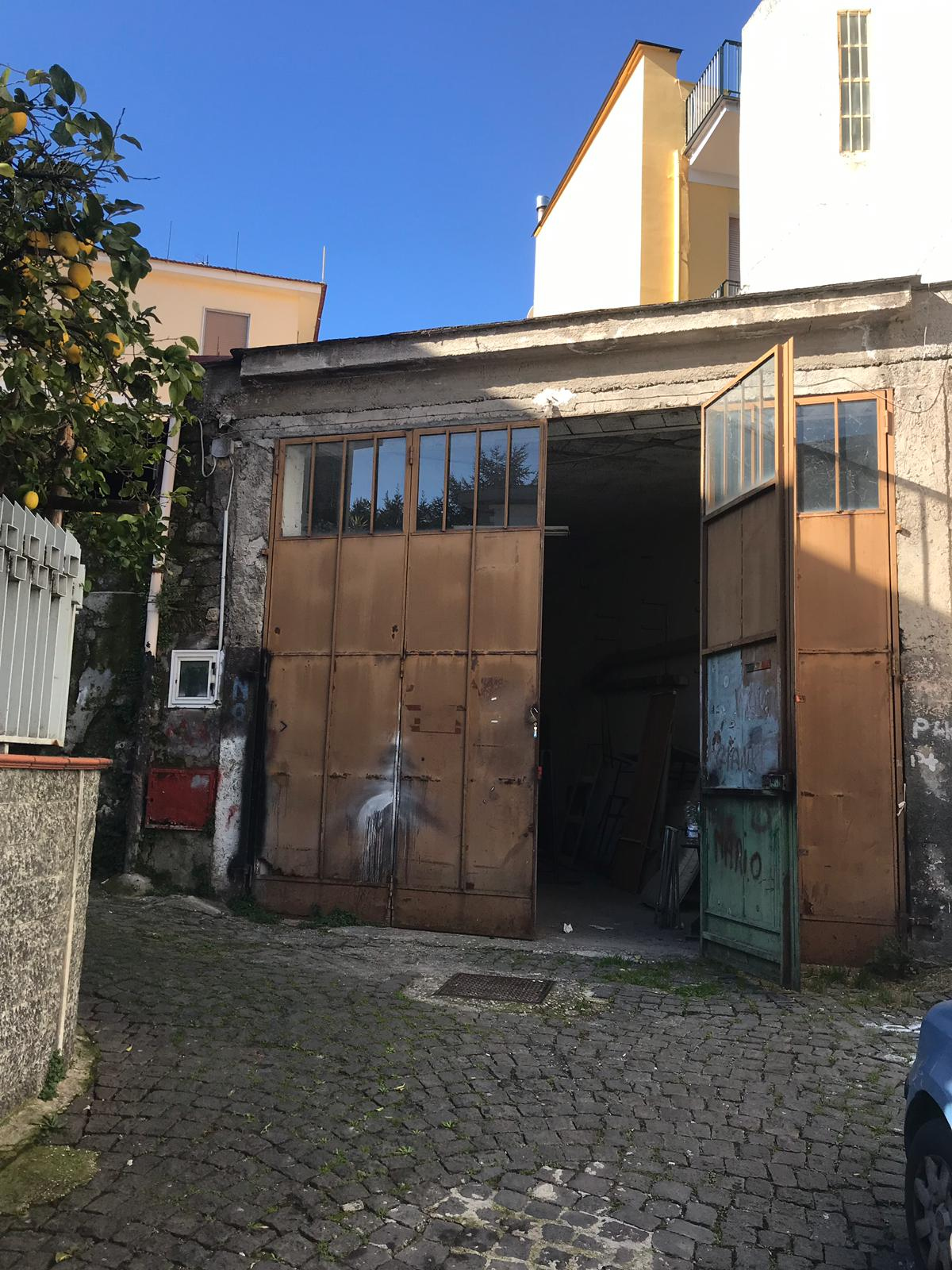 Locale commerciale in vendita a Ottaviano