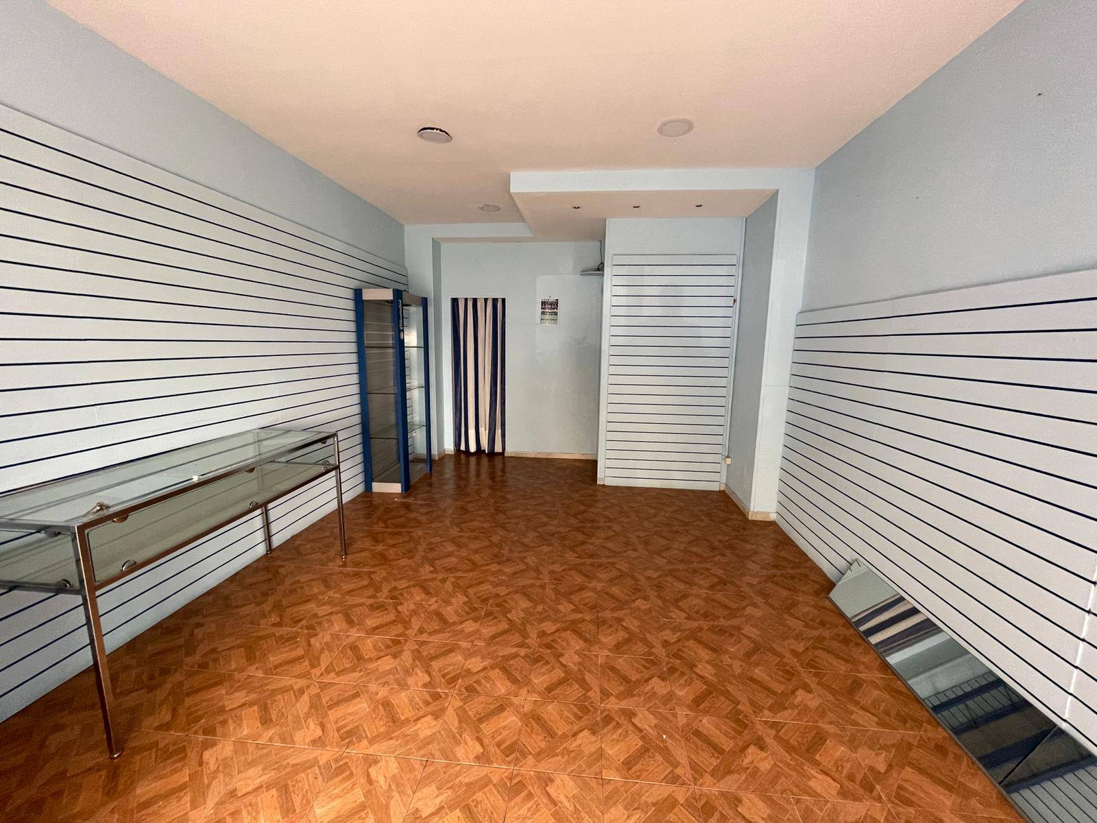 Locale commerciale in affitto a Ottaviano