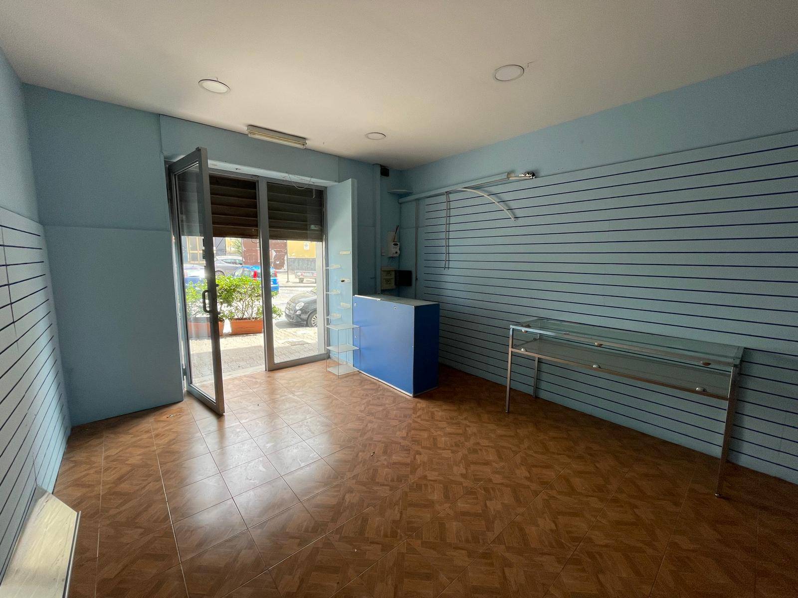 Locale commerciale in affitto a Ottaviano