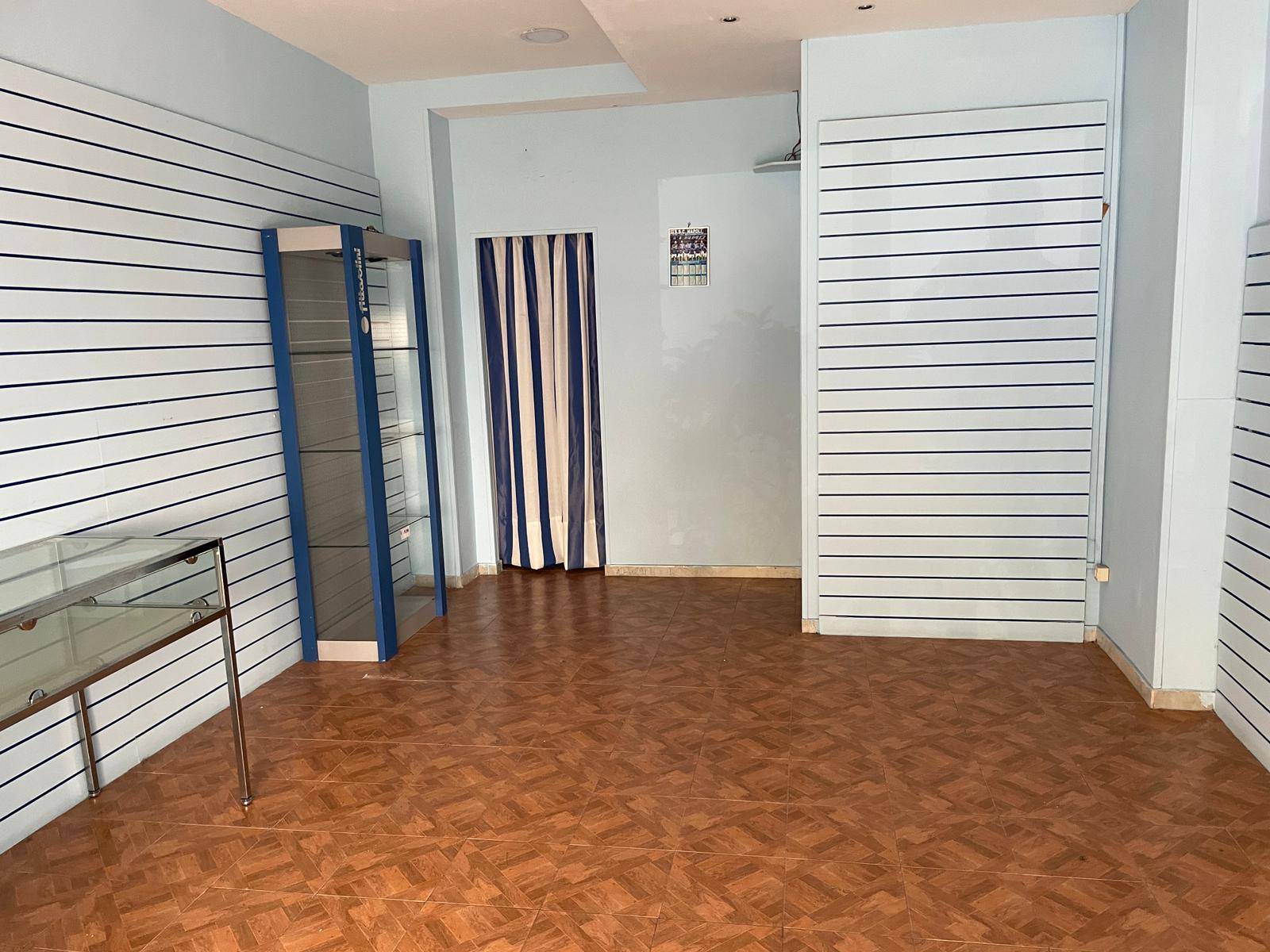 Locale commerciale in affitto a Ottaviano