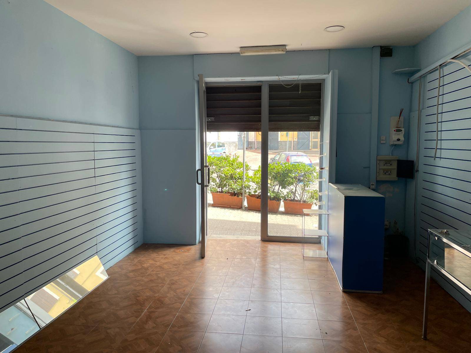 Locale commerciale in affitto a Ottaviano