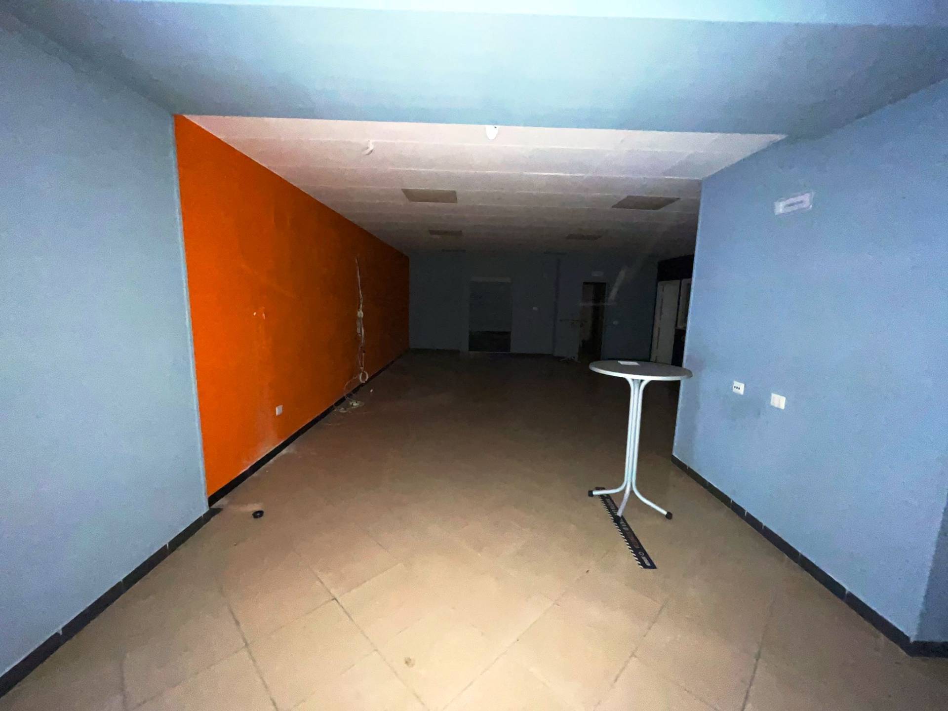 Locale commerciale in affitto a Ottaviano