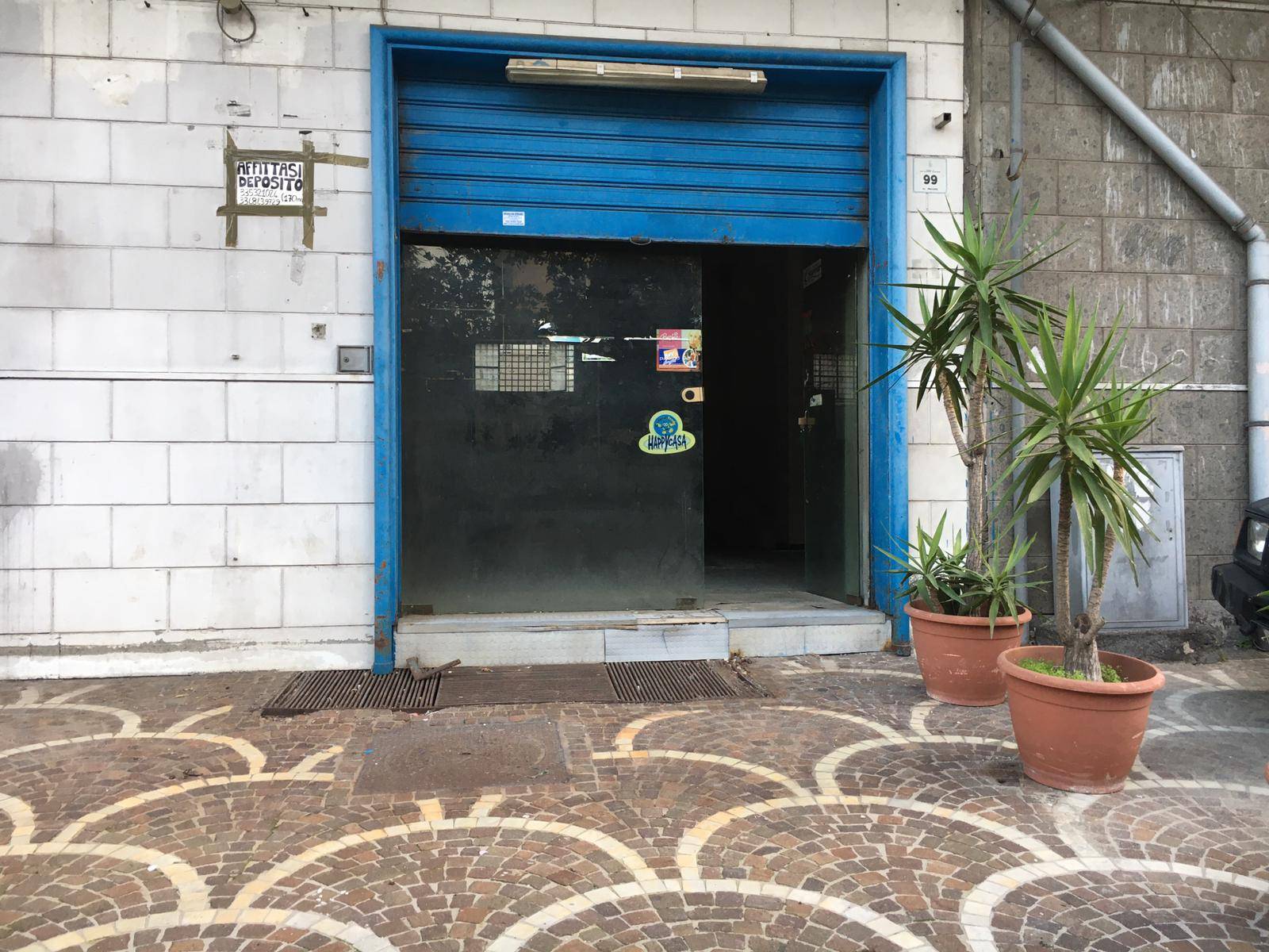 Locale commerciale in vendita a San Giuseppe Vesuviano