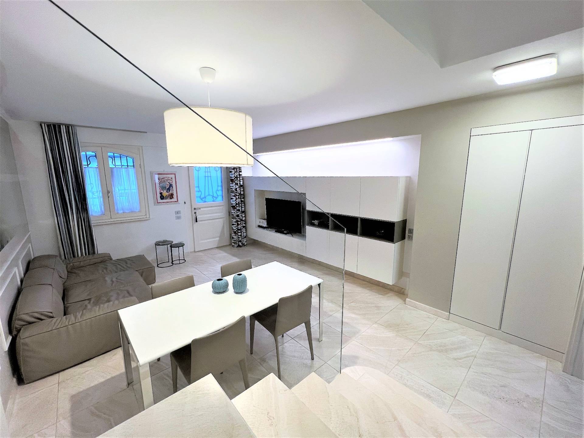 Casa singola - Soluzione indipendente in vendita a Porto San Giorgio, Centro
