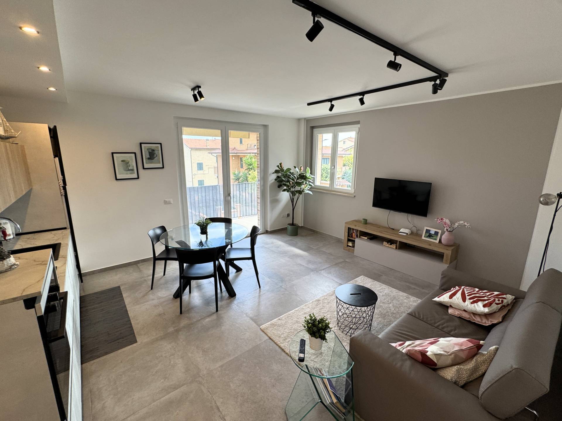 Soluzione indipendente in vendita a Fermo, San Michele