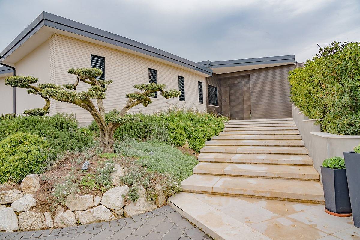 Villa con Giardino in vendita a Fermo, Tirassegno