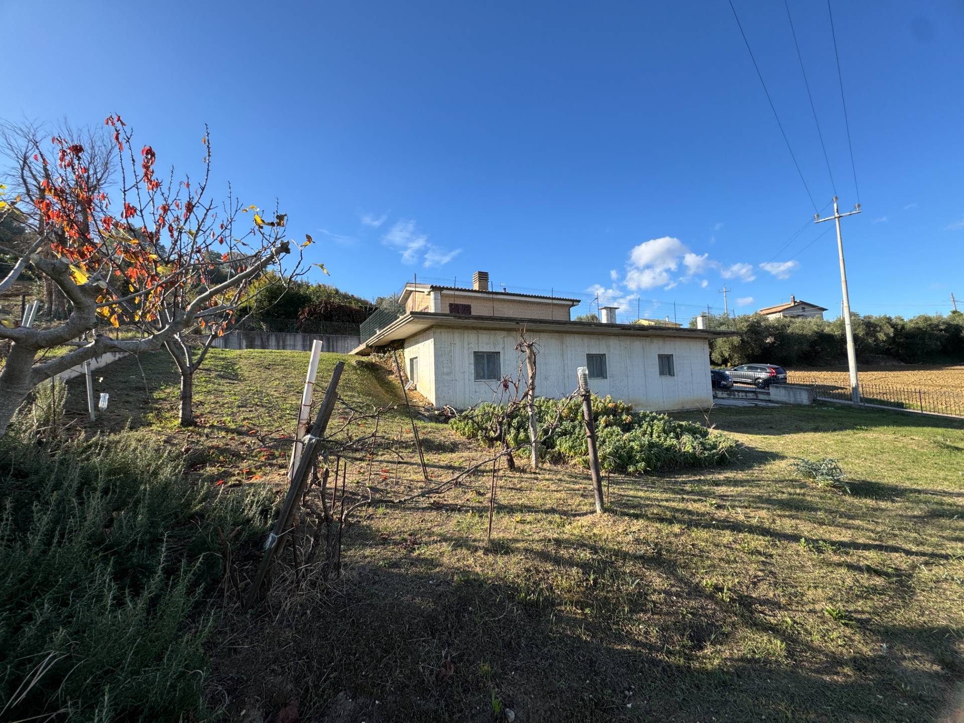 Casa singola - Soluzione indipendente in vendita a Fermo, Tirassegno