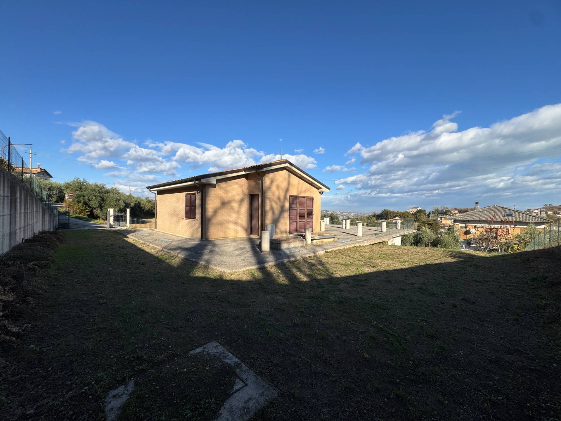 Casa singola - Soluzione indipendente in vendita a Fermo, Tirassegno