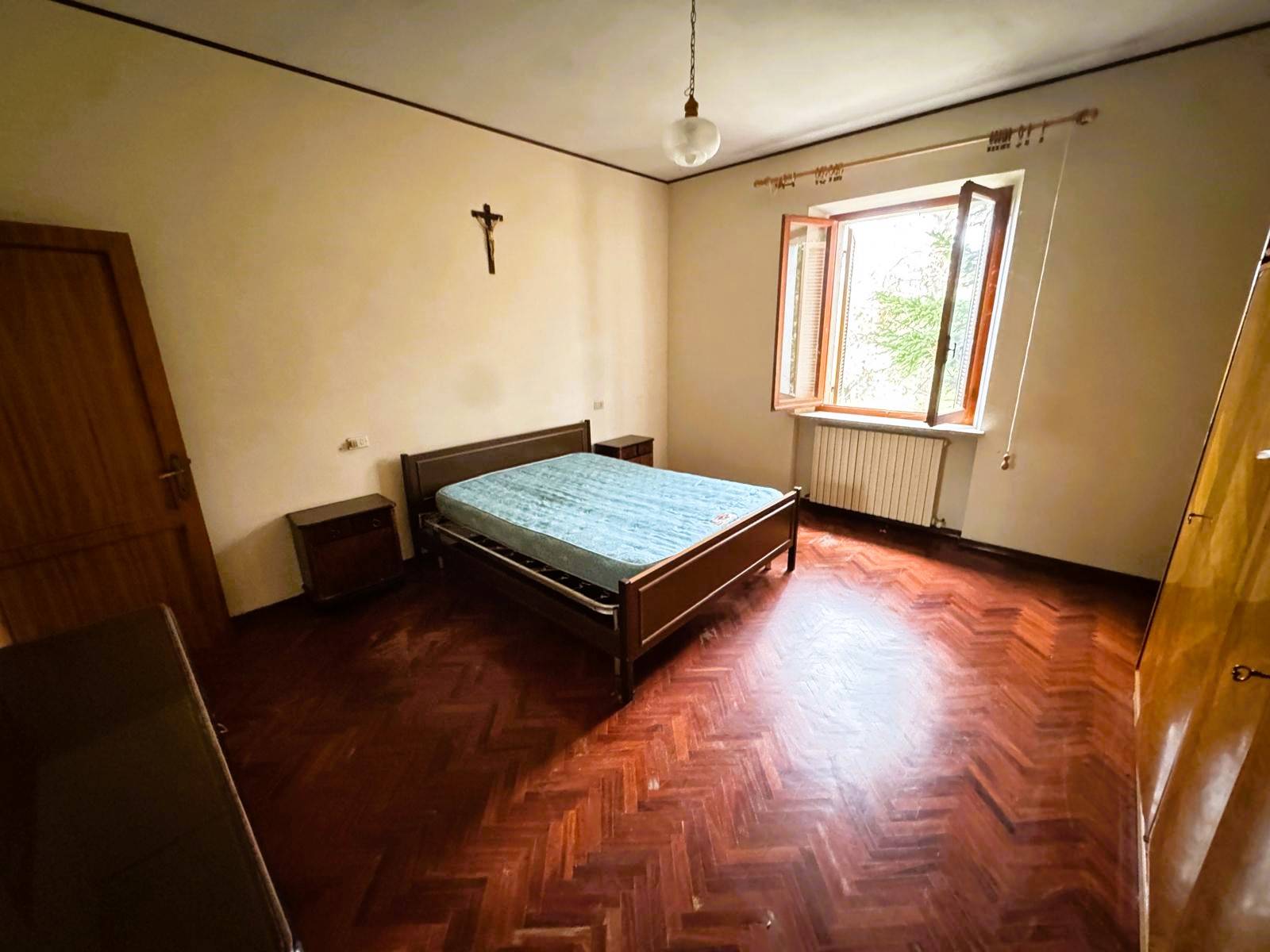 Casa Colonica con Terreno in vendita a Montottone