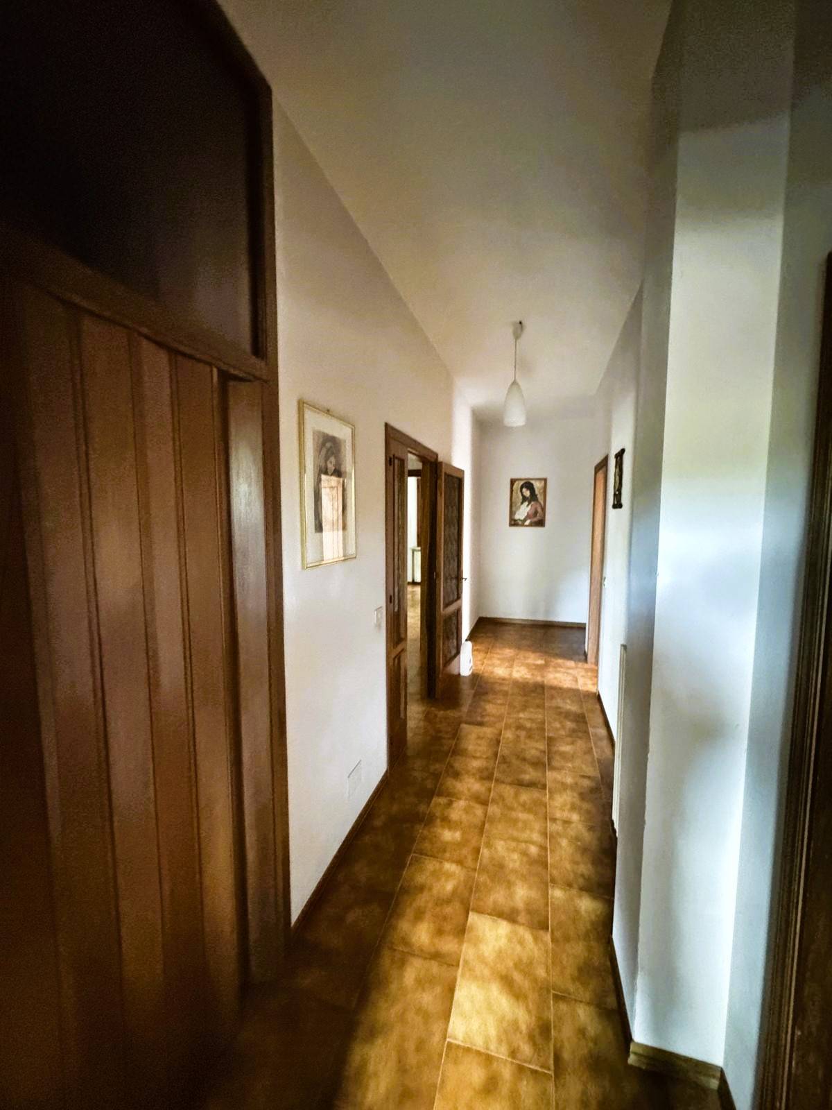 Casa Colonica con Terreno in vendita a Montottone