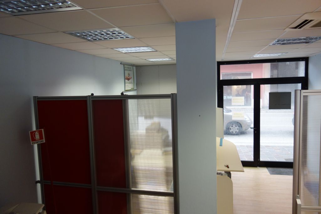 Locale commerciale - artigianale - uffici in vendita a Porto Sant'Elpidio