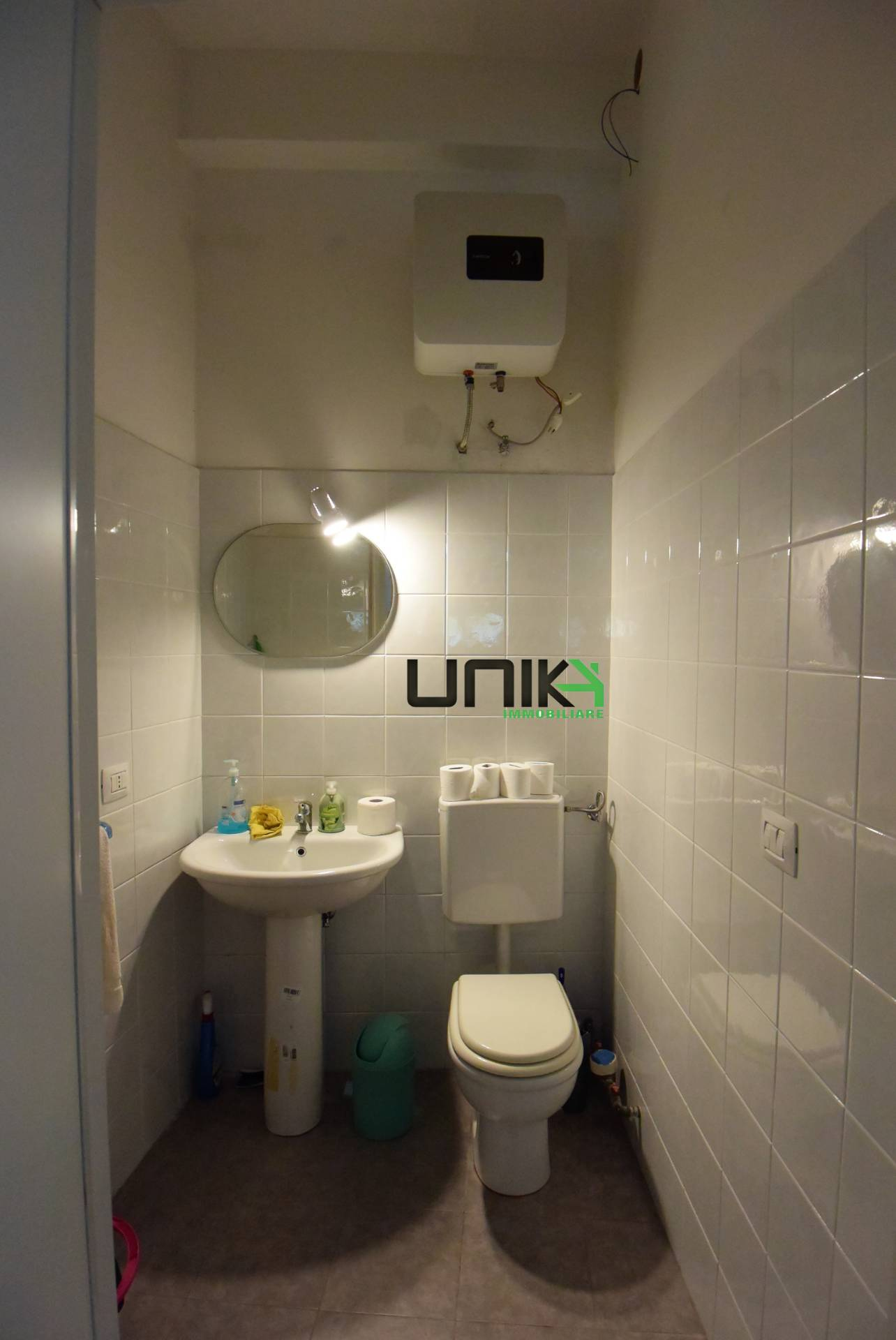 Locale commerciale - artigianale - uffici in vendita a Porto San Giorgio