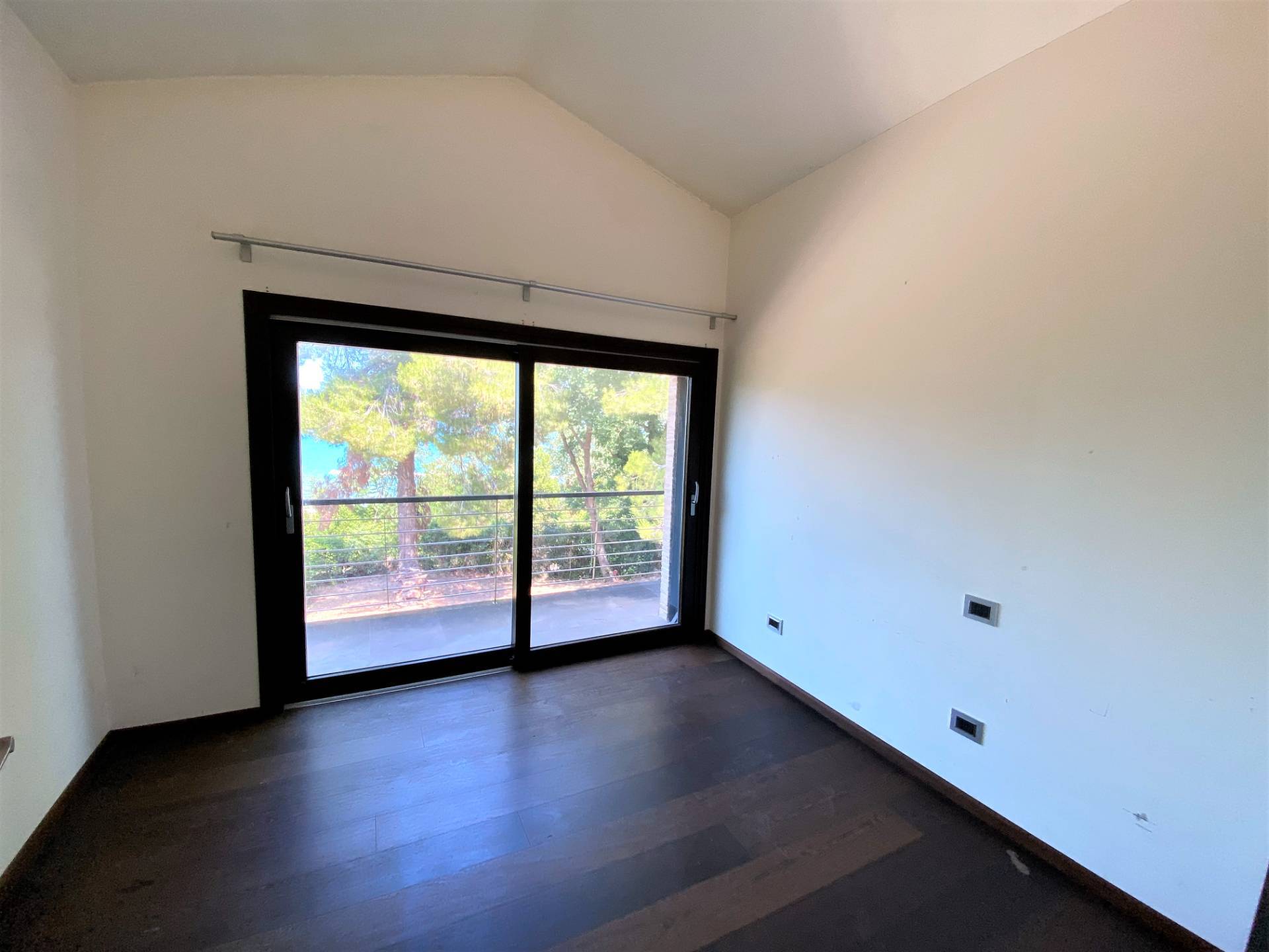 Casa singola - Soluzione indipendente in vendita a Fermo, Torre di Palme