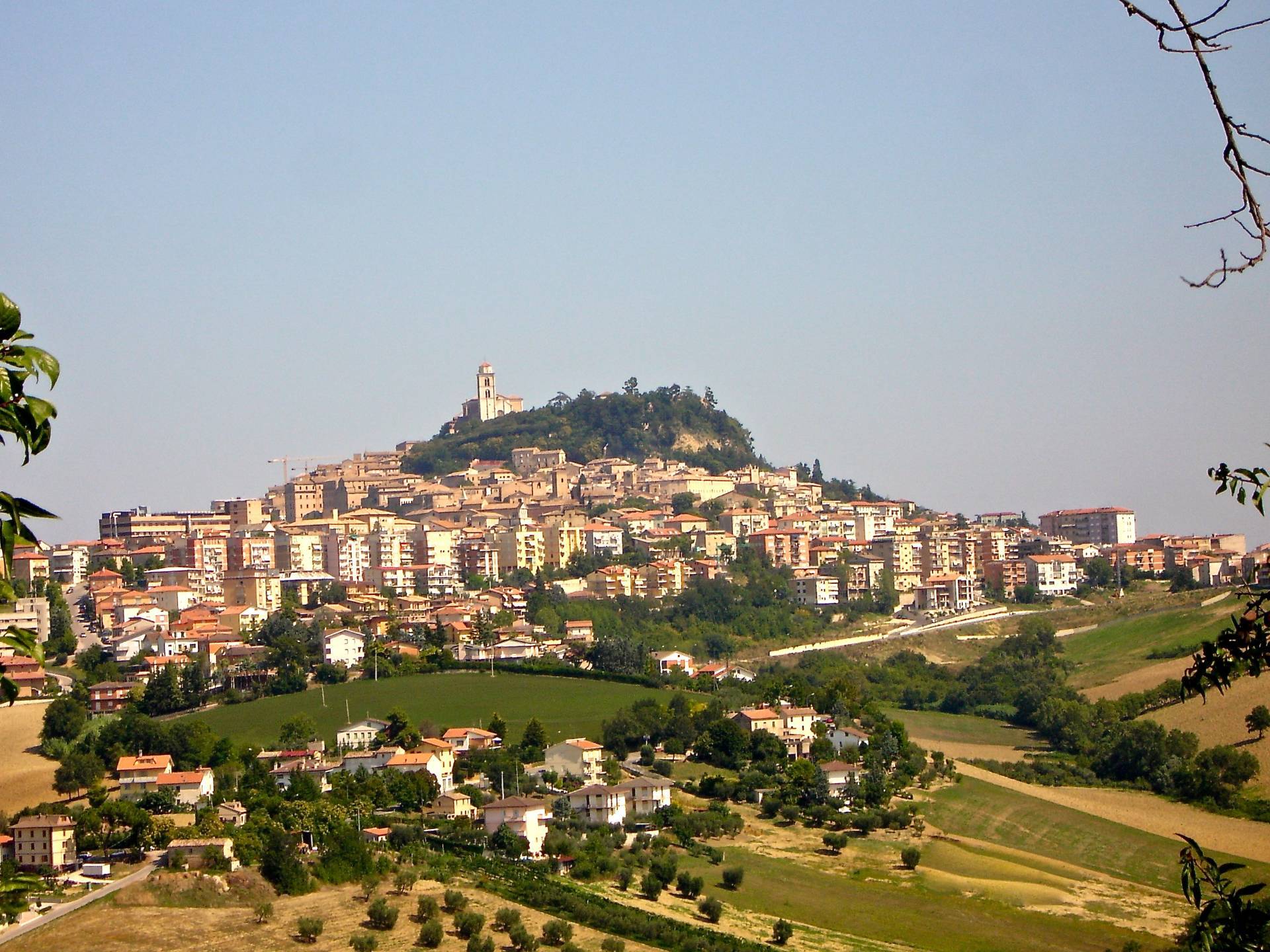 Locale commerciale - artigianale - uffici in vendita a Fermo, Tirassegno