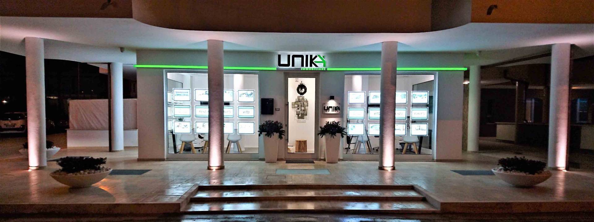 Locale commerciale - artigianale - uffici in vendita a Fermo, Tirassegno