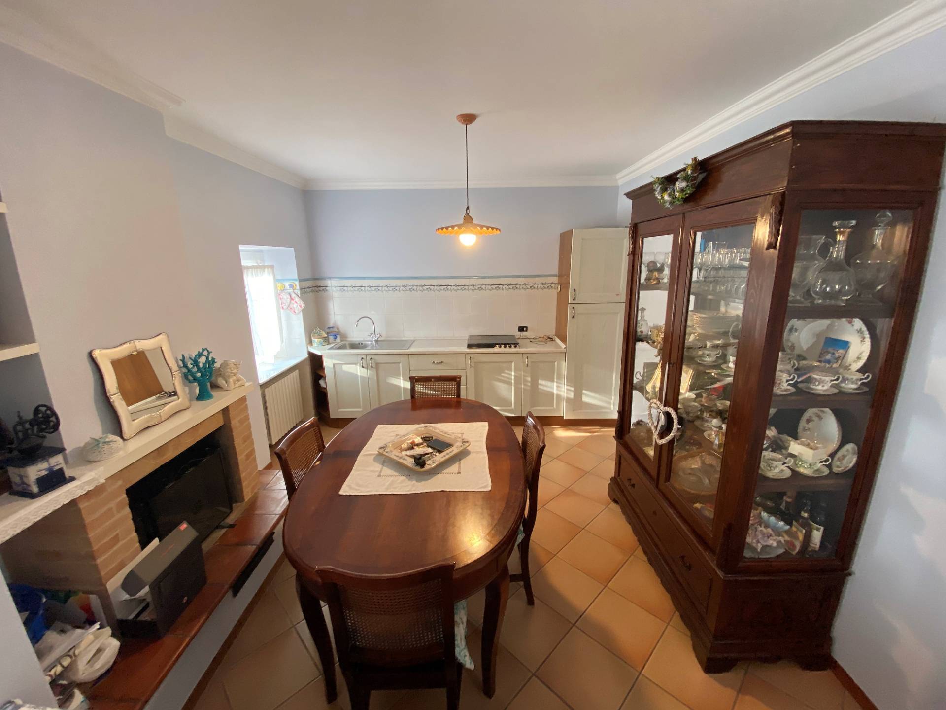 Casa Colonica con Terreno in vendita a Fermo, Salvano