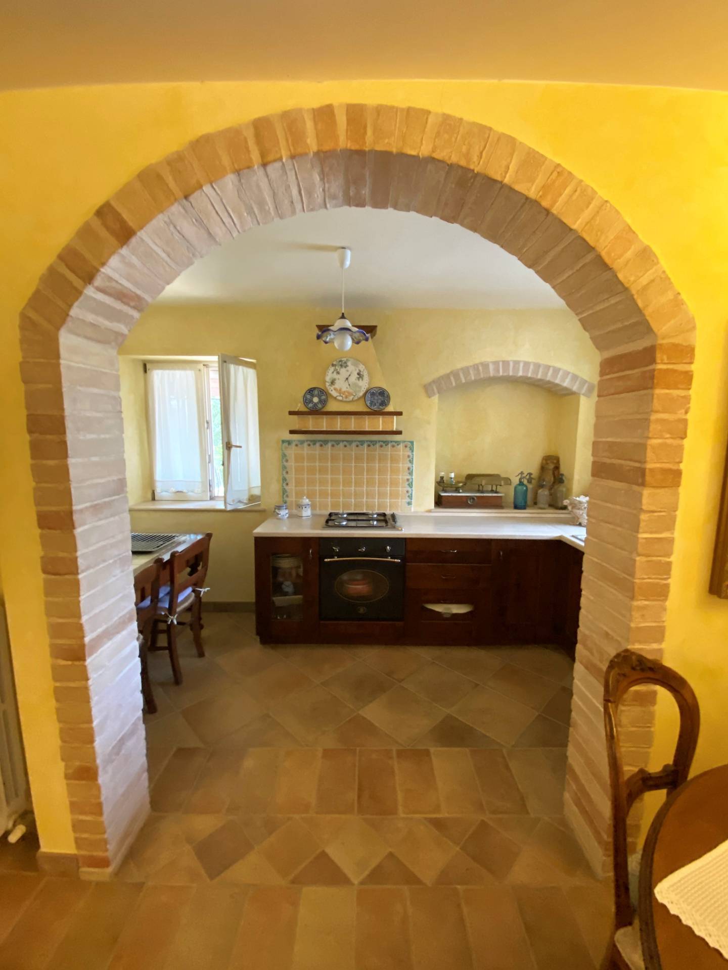 Casa Colonica con Terreno in vendita a Fermo, Salvano