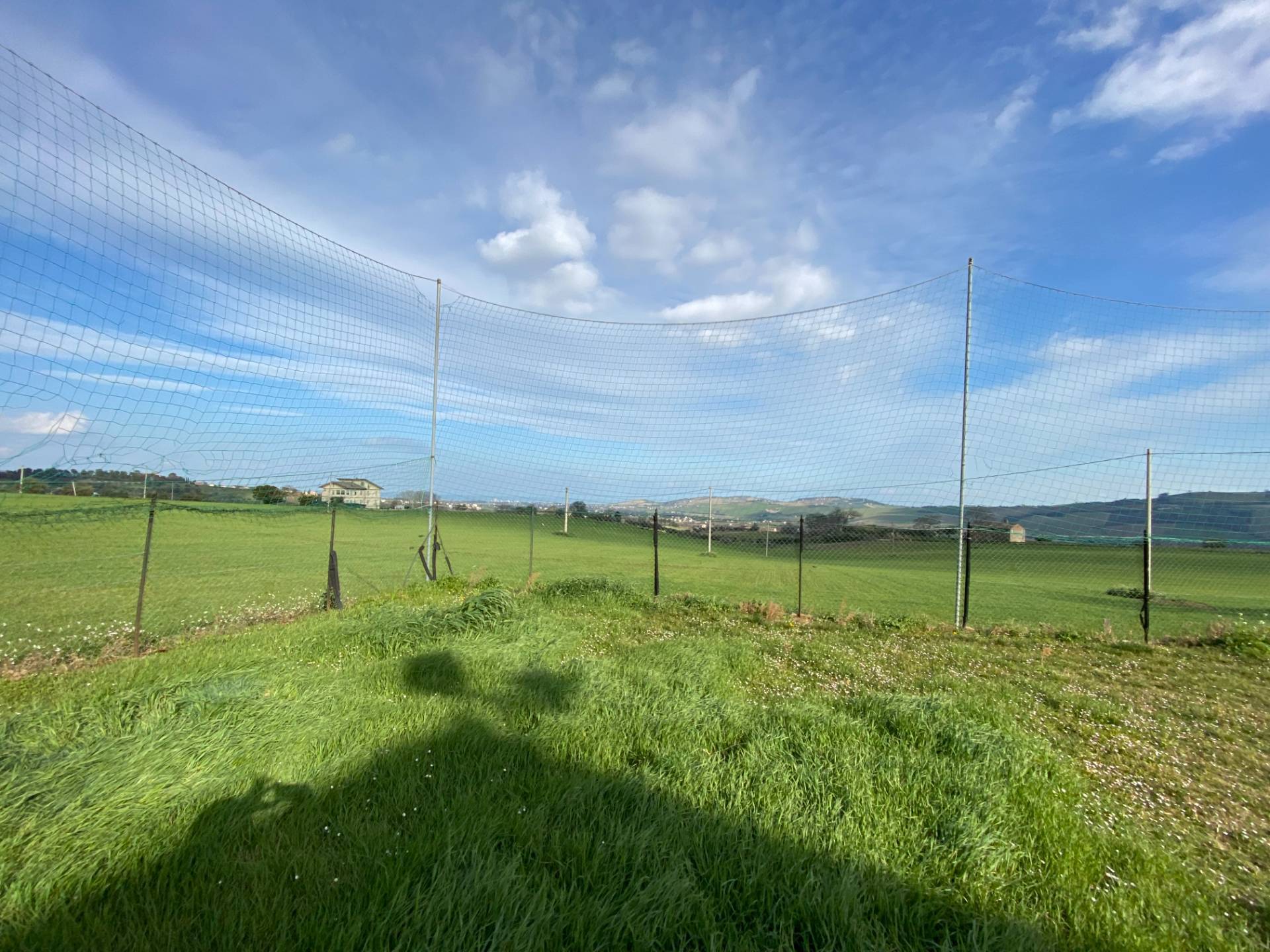 Rudere con terreno in vendita a Monte Urano