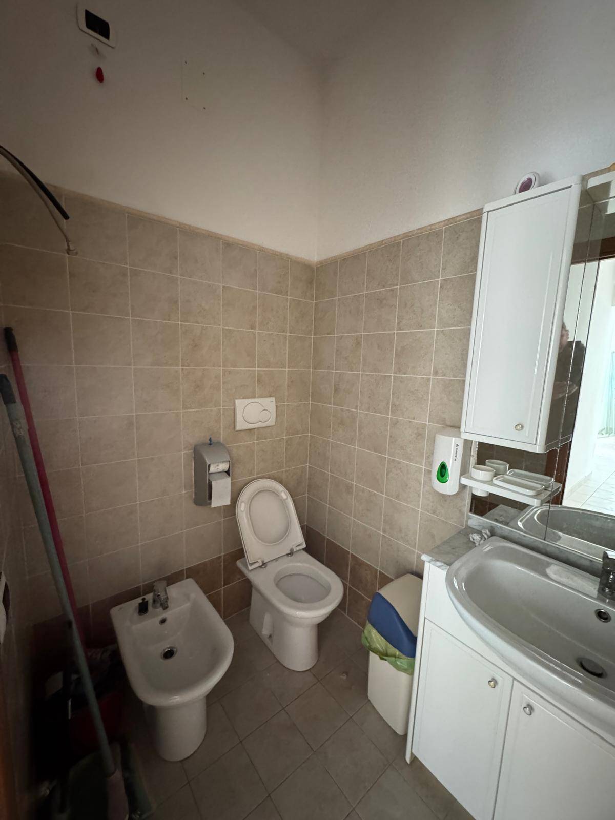 Locale commerciale - artigianale - uffici in vendita a Altidona, Marina di Altidona