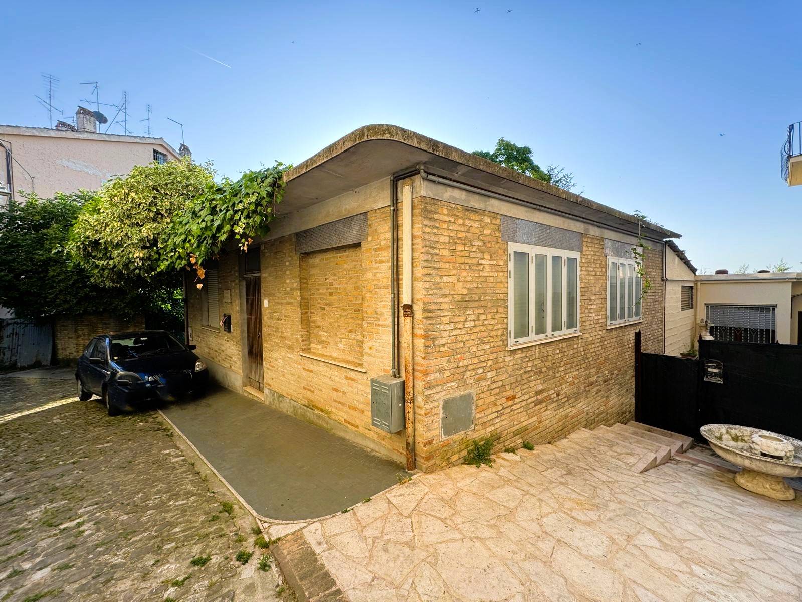 Casa singola - Soluzione indipendente in vendita a Fermo, Centro Storico