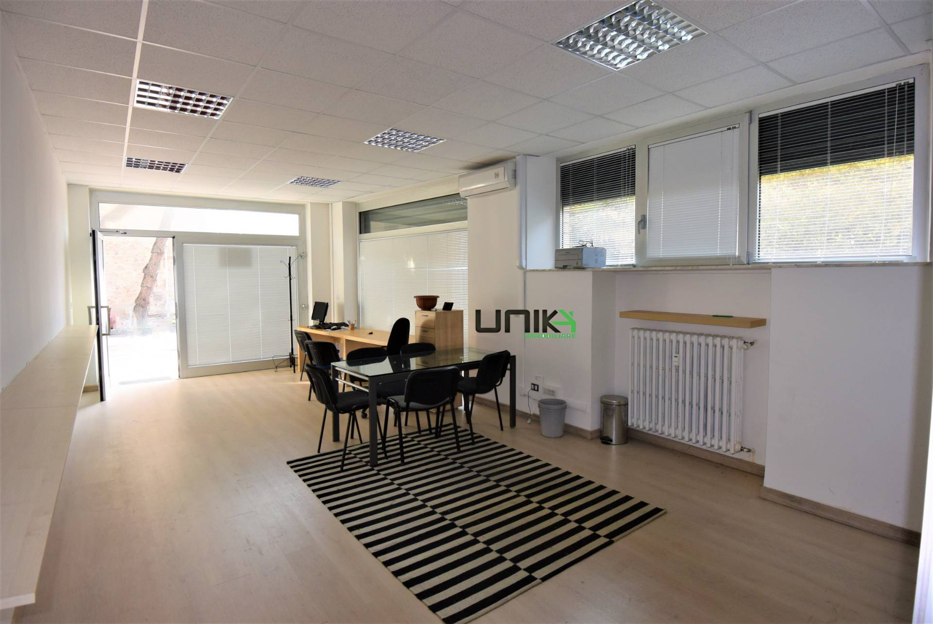 Locale commerciale - artigianale - uffici in vendita a Porto San Giorgio