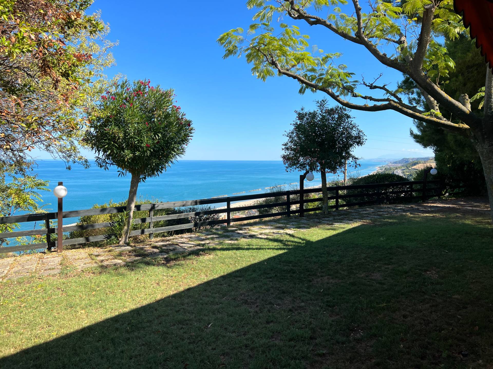 Struttura turistica ricettiva in vendita a Pedaso