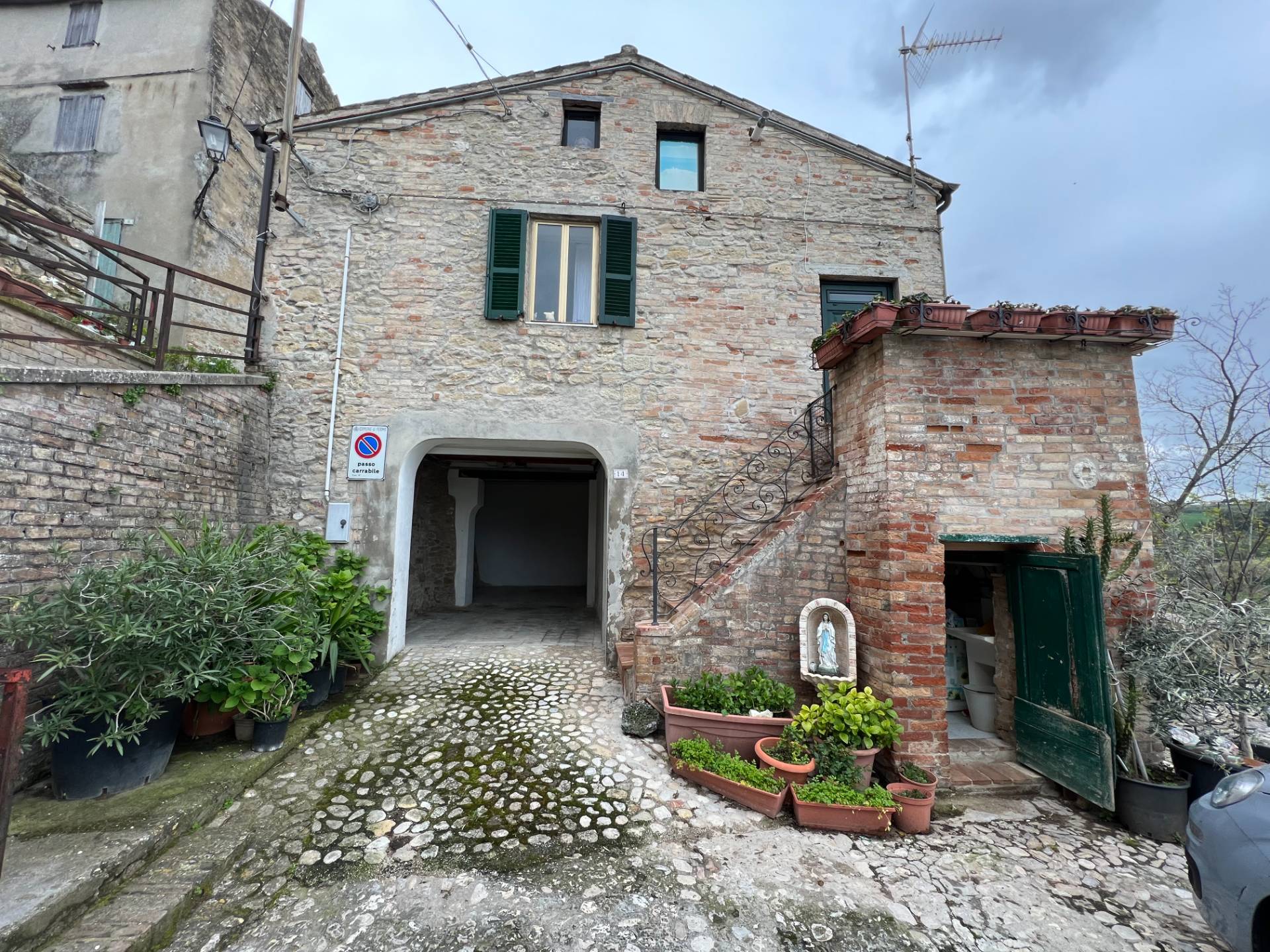 Rimessa in vendita a Fermo, Torre di Palme