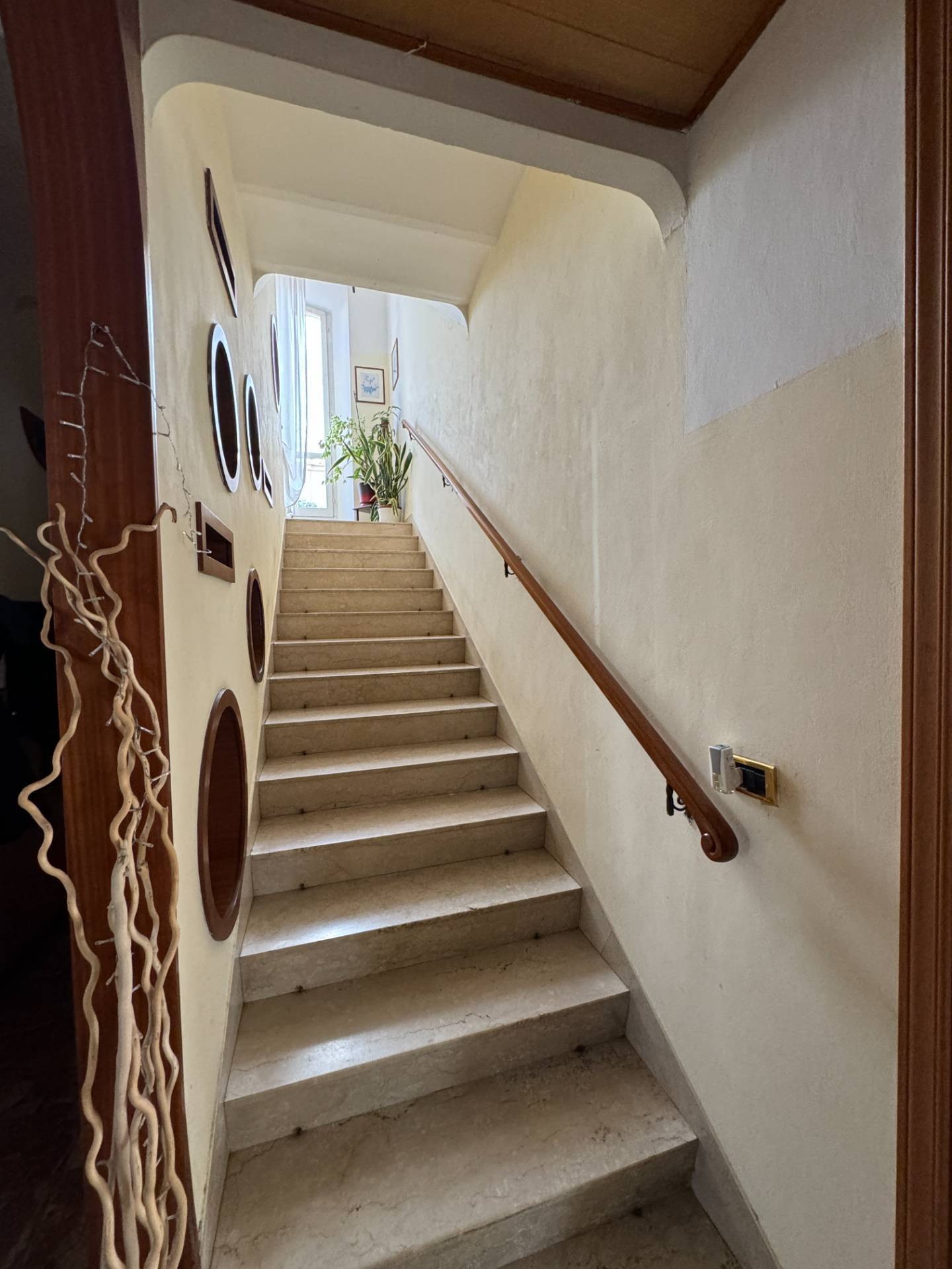 Villa con Giardino in vendita a Porto San Giorgio, Piazza Mentana