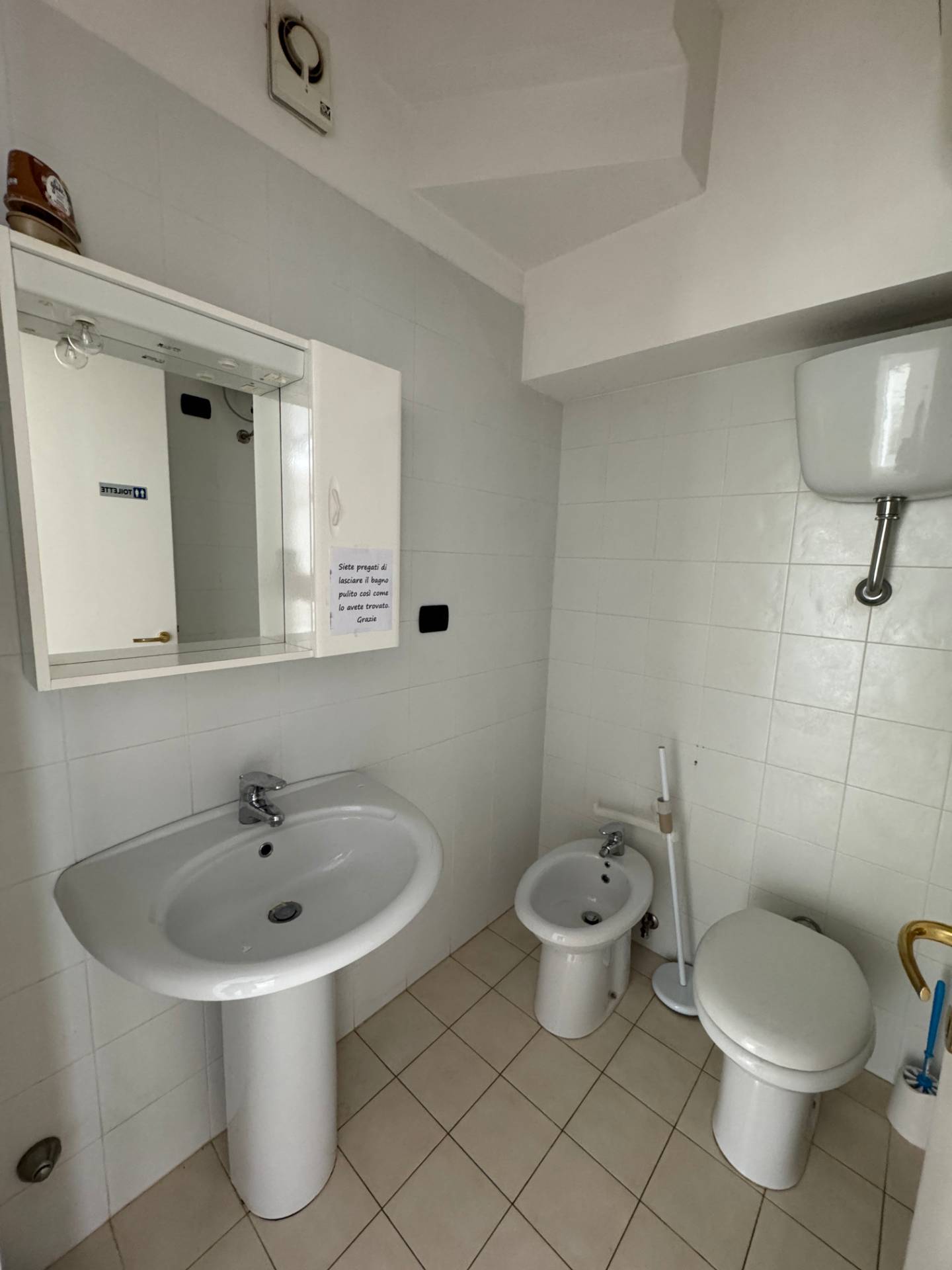 Locale commerciale - artigianale - uffici in affitto a Fermo, Carabinieri - Piscina