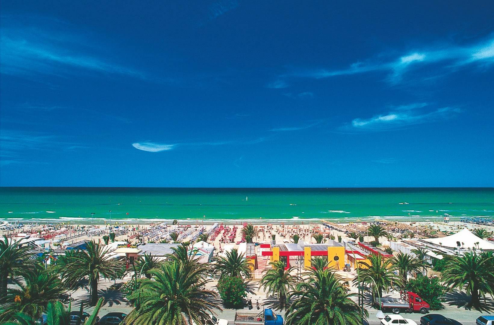 Villa con Giardino in vendita a Porto San Giorgio