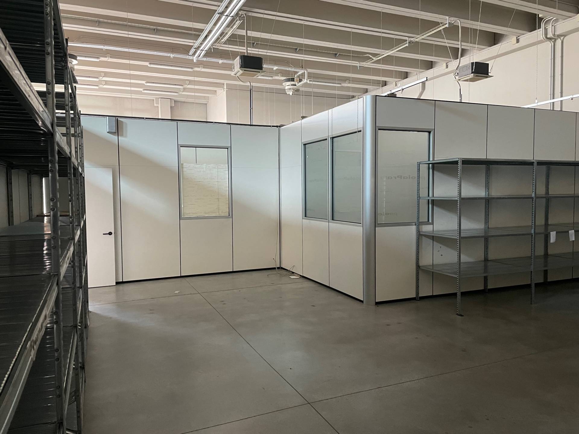 Locale commerciale - artigianale - uffici in vendita a Porto San Giorgio, Salvano