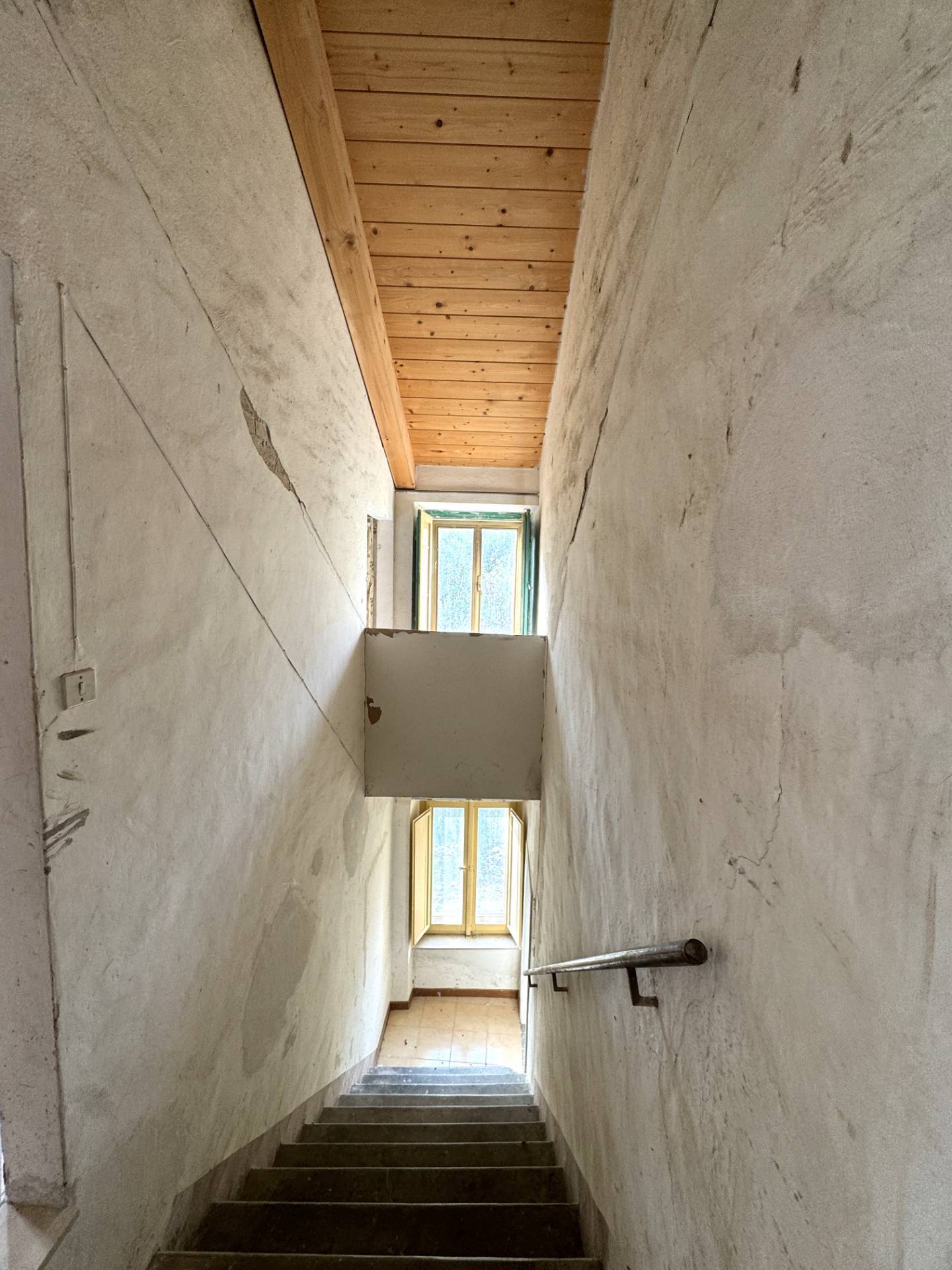 Casa Colonica con Terreno in vendita a Montottone, San Pietro Martire