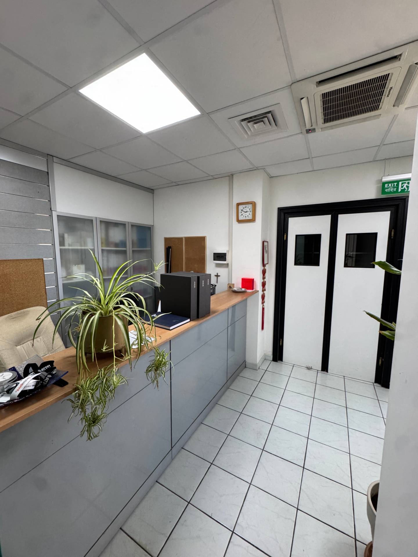 Locale commerciale - artigianale - uffici in affitto a Porto San Giorgio, Salvano