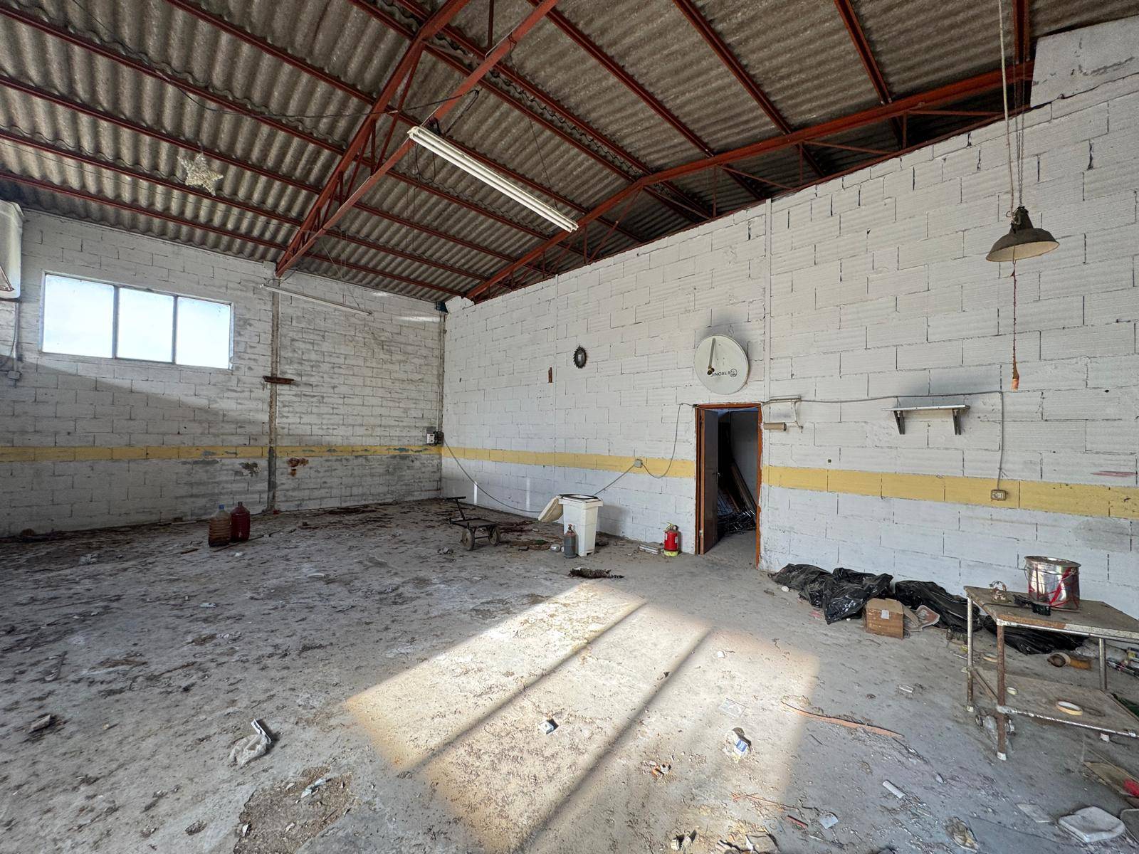 Terreno con accessorio in vendita a Fermo