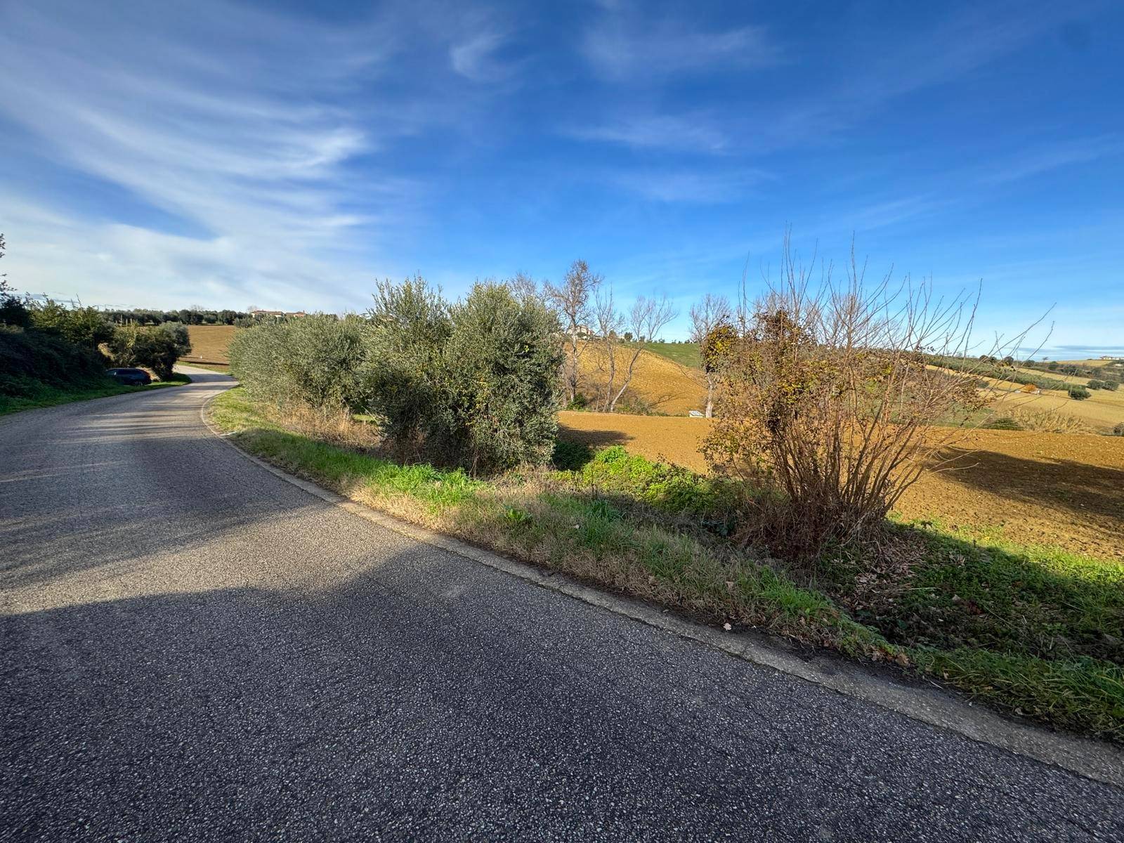Terreno con accessorio in vendita a Fermo