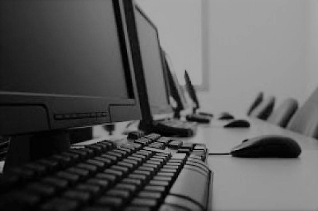 Locale commerciale - artigianale - uffici in vendita a Fermo, Viale Trento