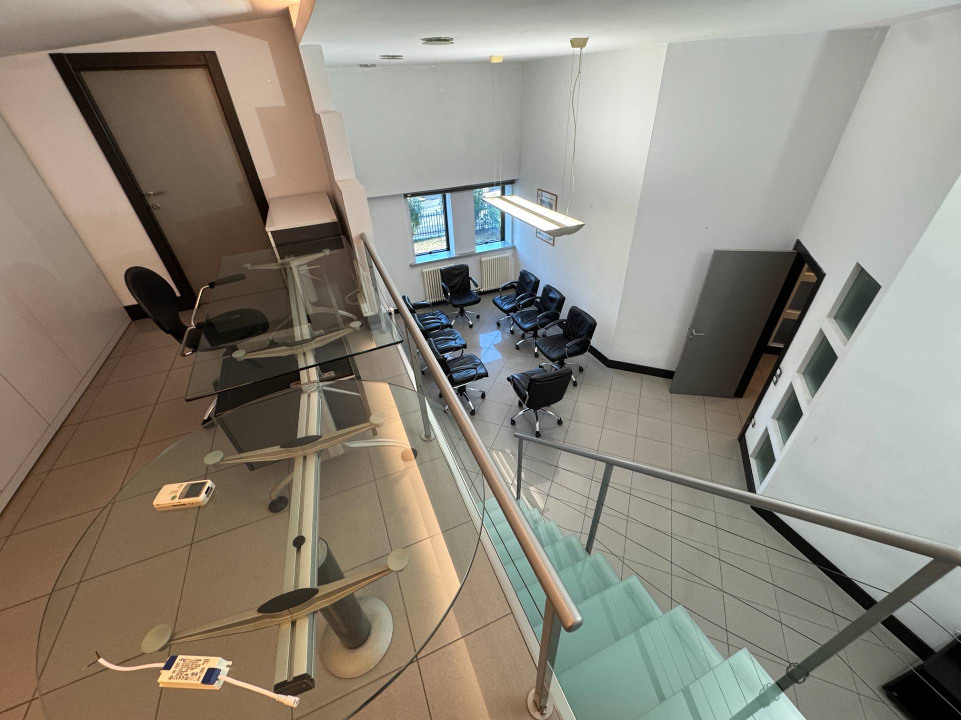 Locale commerciale - artigianale - uffici in vendita a Fermo, Campiglione