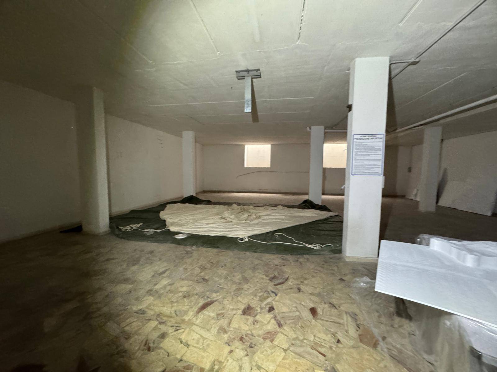 Locale commerciale - artigianale - uffici in affitto a Porto San Giorgio, Borgo F.lli Rosselli