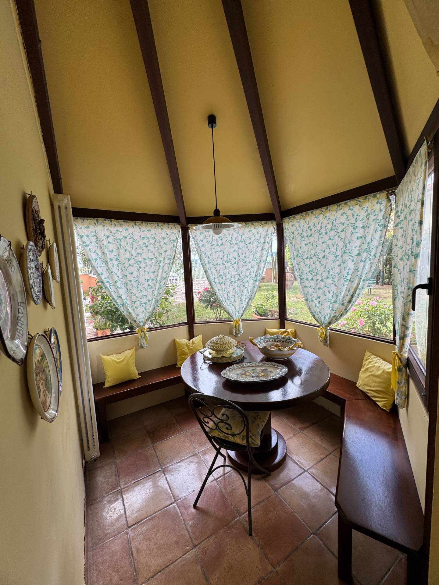 Villa con Giardino in vendita a Fermo, Crocifisso